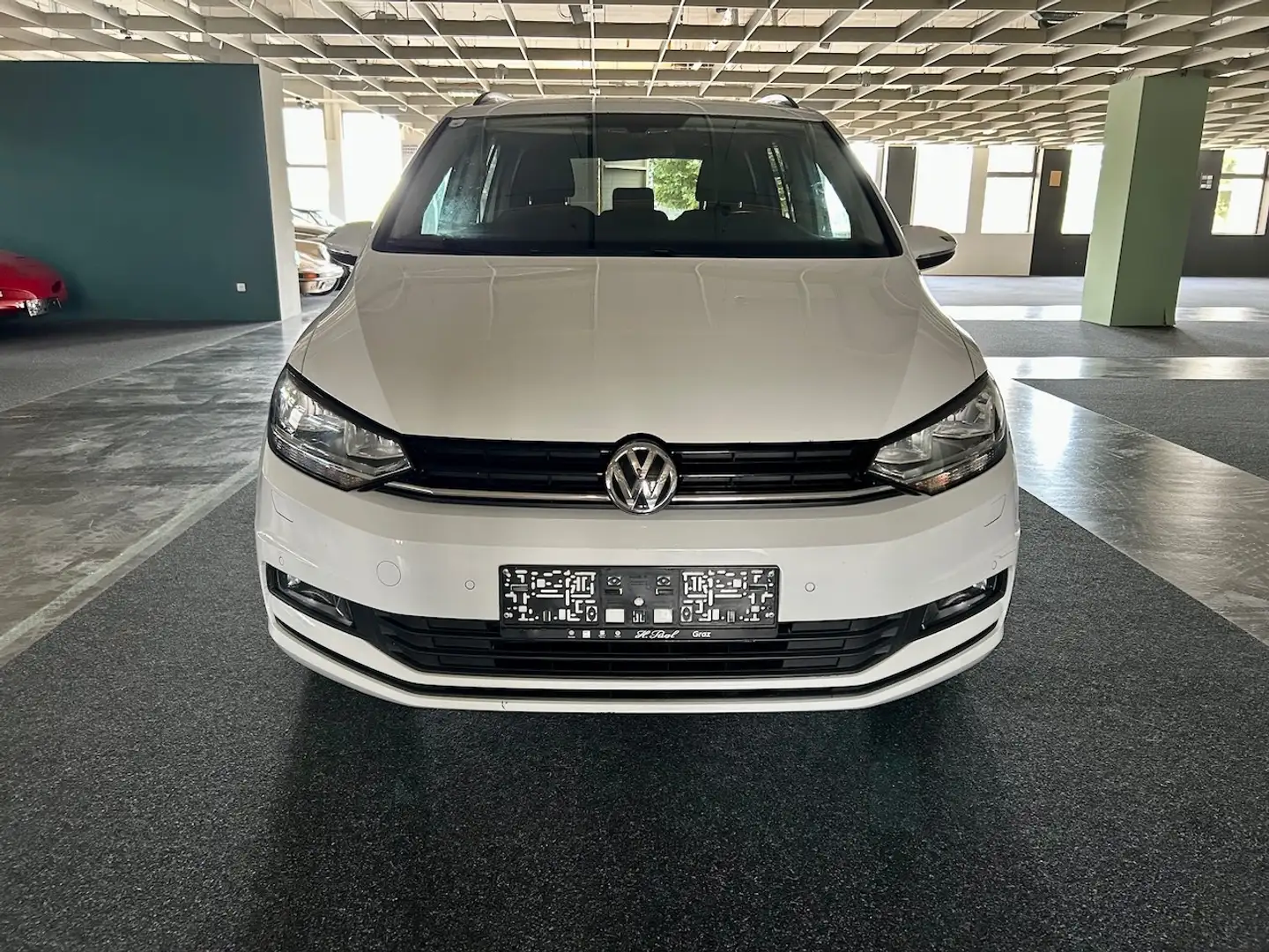 Volkswagen Touran Trendline 1,6 TDI Weiß - 2