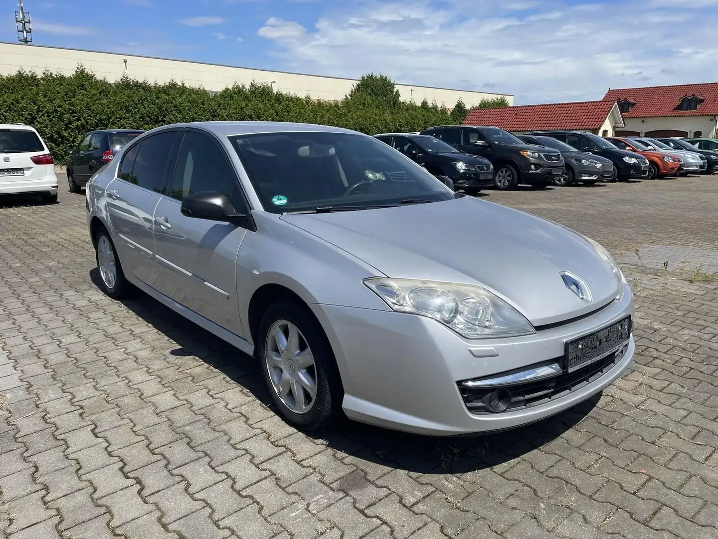 Renault Laguna Dynamique 2.0 NAVI , PDC, XENON .... Silber - 2