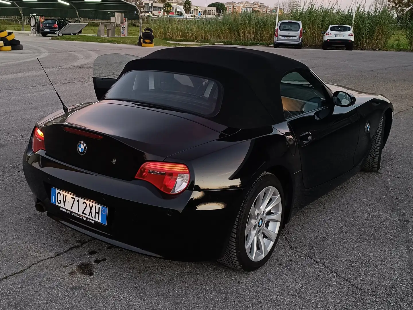 BMW Z4 Roadster 2.0i Nero - 2