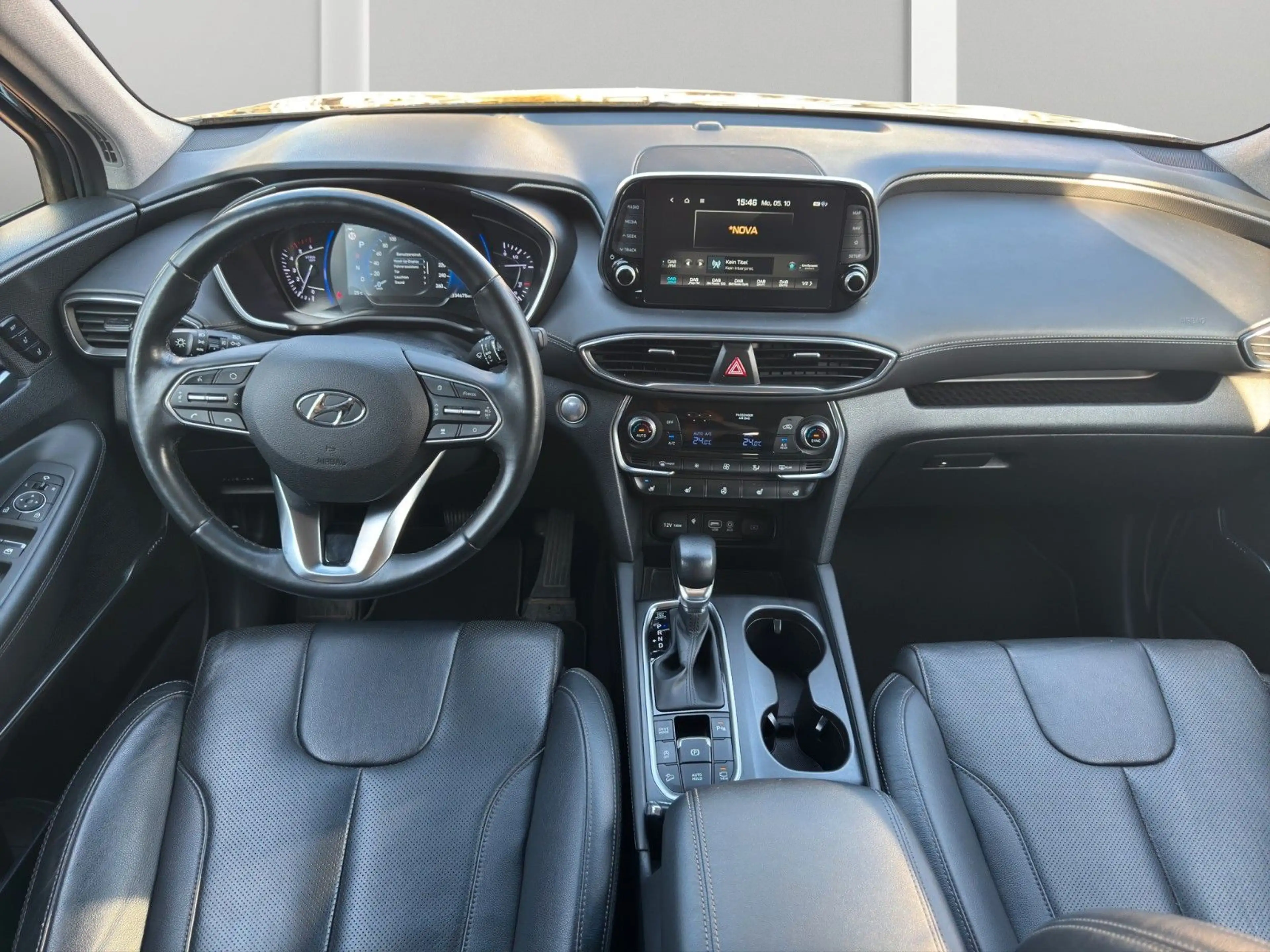 Hyundai SANTA FE SantaFe Premium 4WD 7Sitze Leder Panorama RFK360 — photo 9
