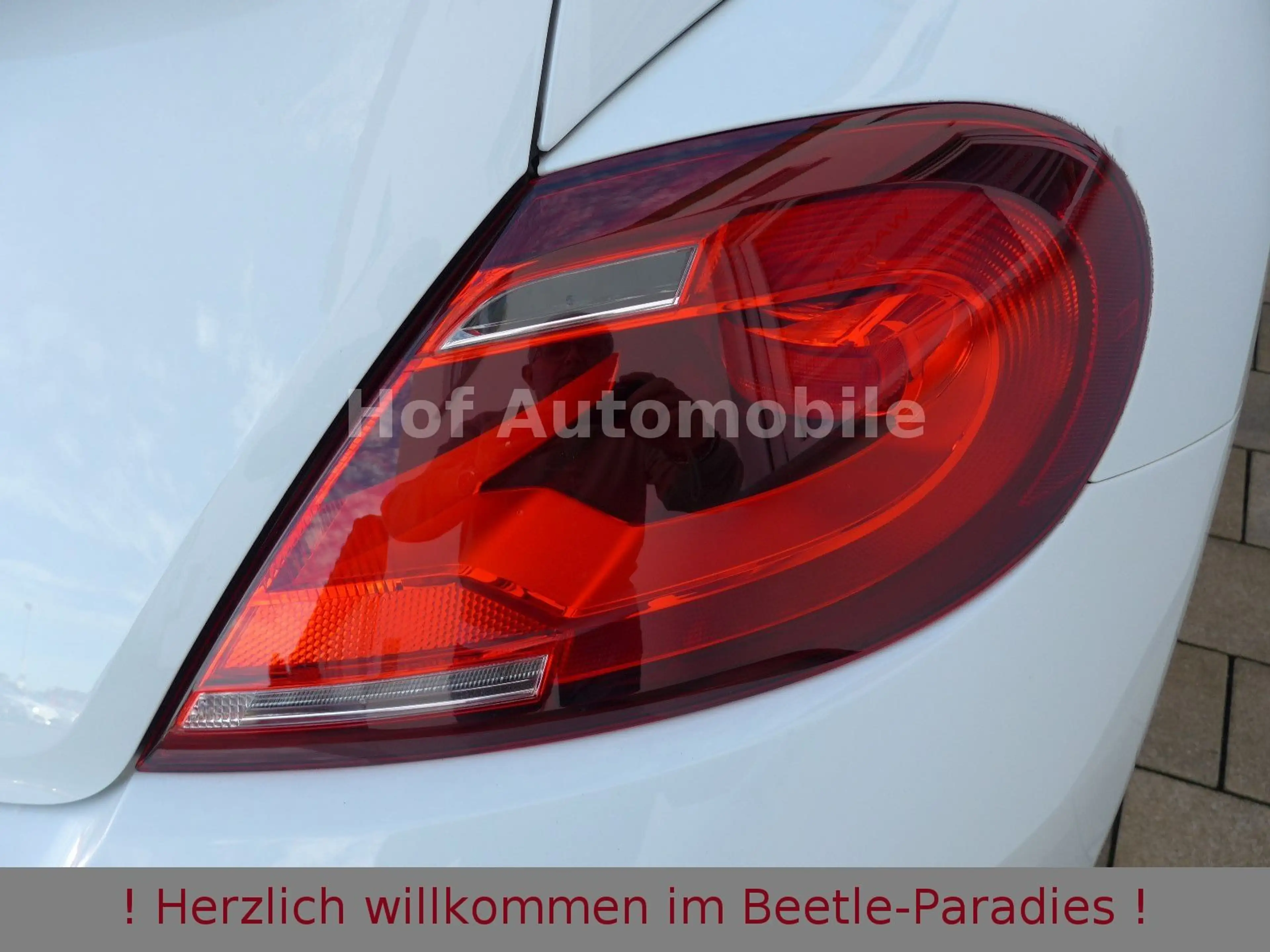 Volkswagen Beetle 1.4TSI DSG Exclusive Fender Keyless DAB — photo 12