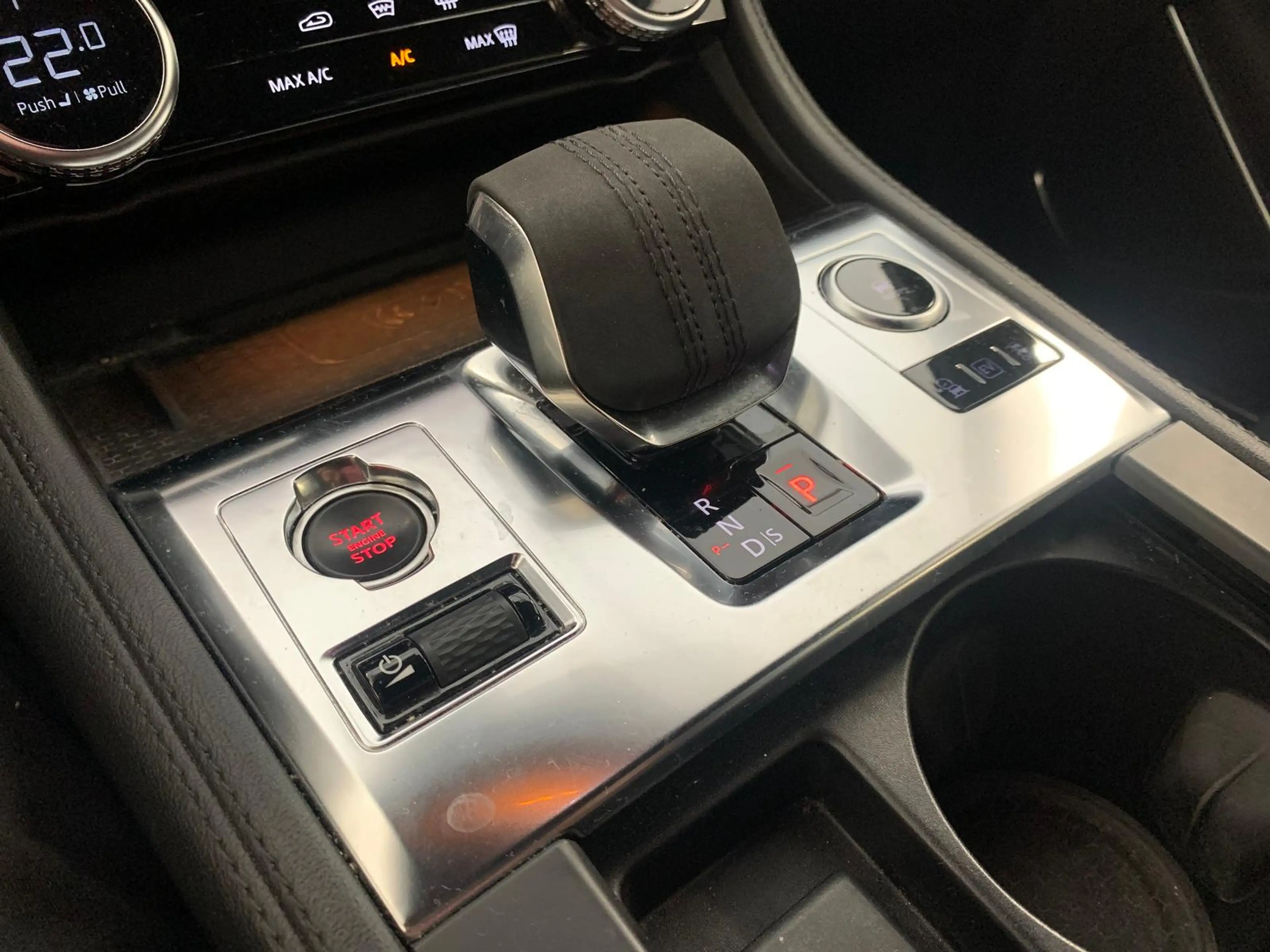 Jaguar F-Pace P400e AWD Plug-In BlackPack|ACC|HUD|Keyless — photo 13