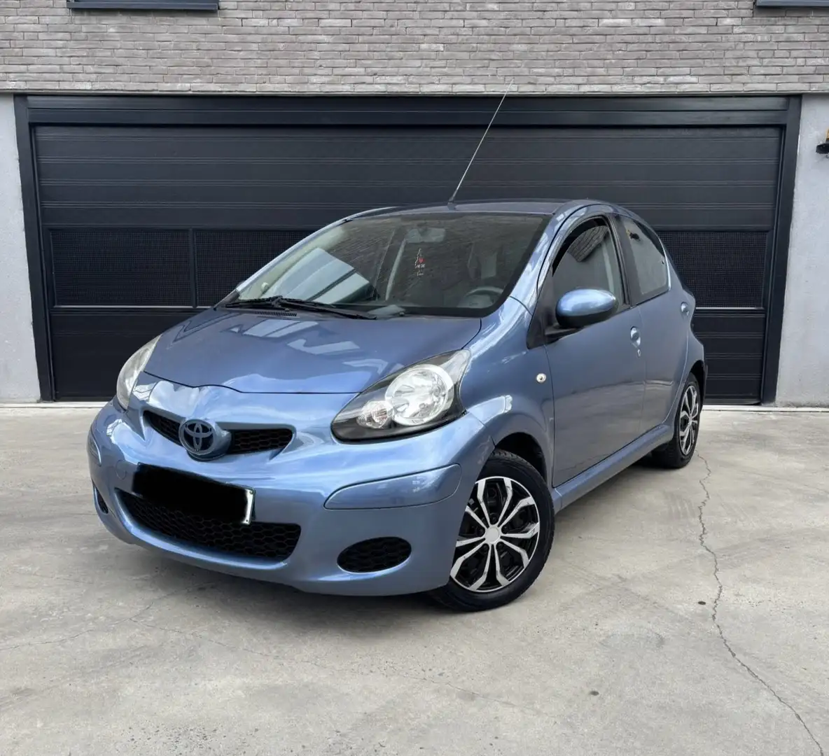 Toyota Aygo 1.0i VVT-i Sport MMT - 1