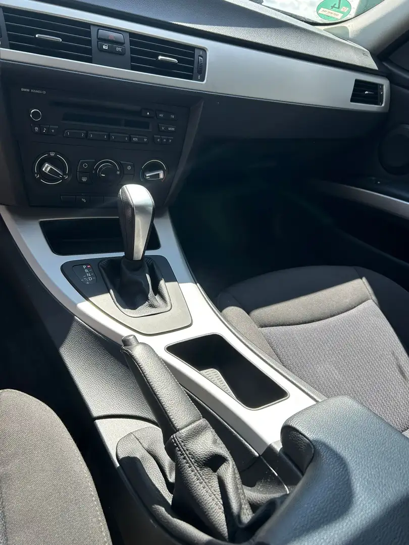 BMW 330 320i Grijs - 2