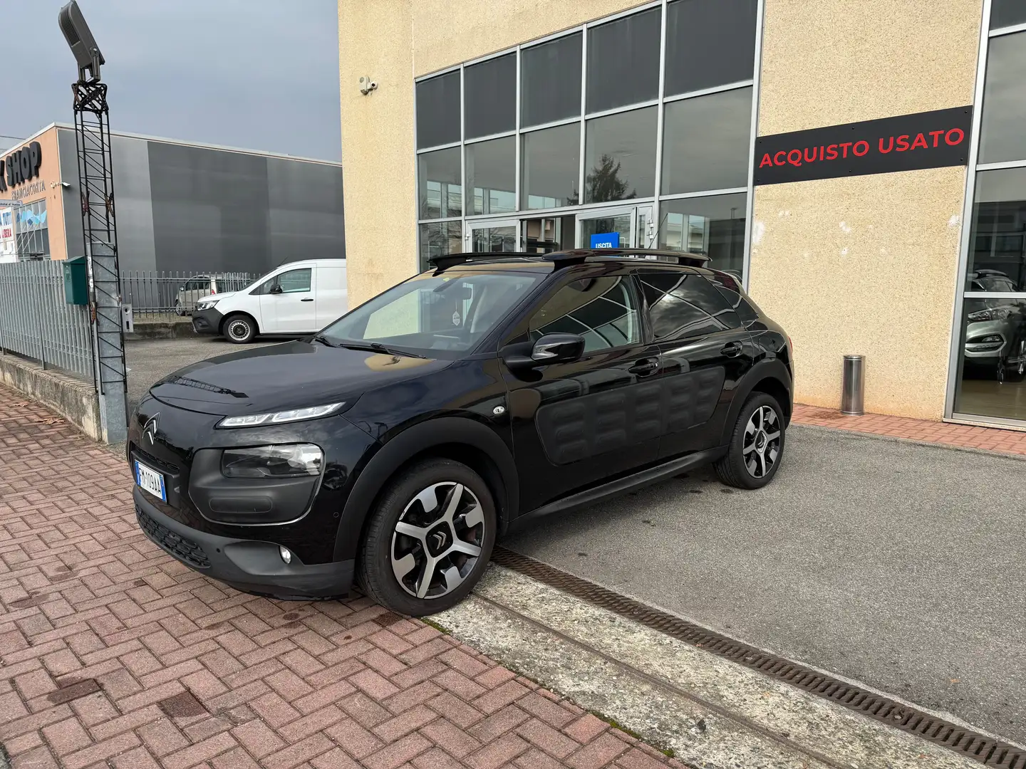 Citroen C4 Cactus 1.6 bluehdi100cv. Euro 6B Noir - 2