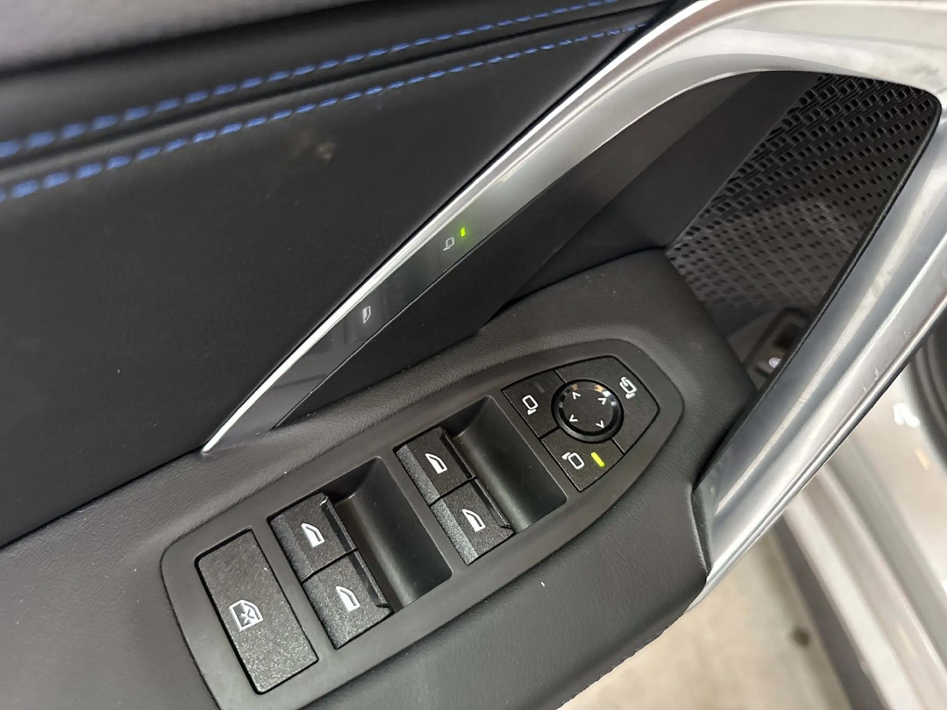 BMW iX1 EDrive20 67 kWh M Sport Edition | Harman Kardon | — photo 15