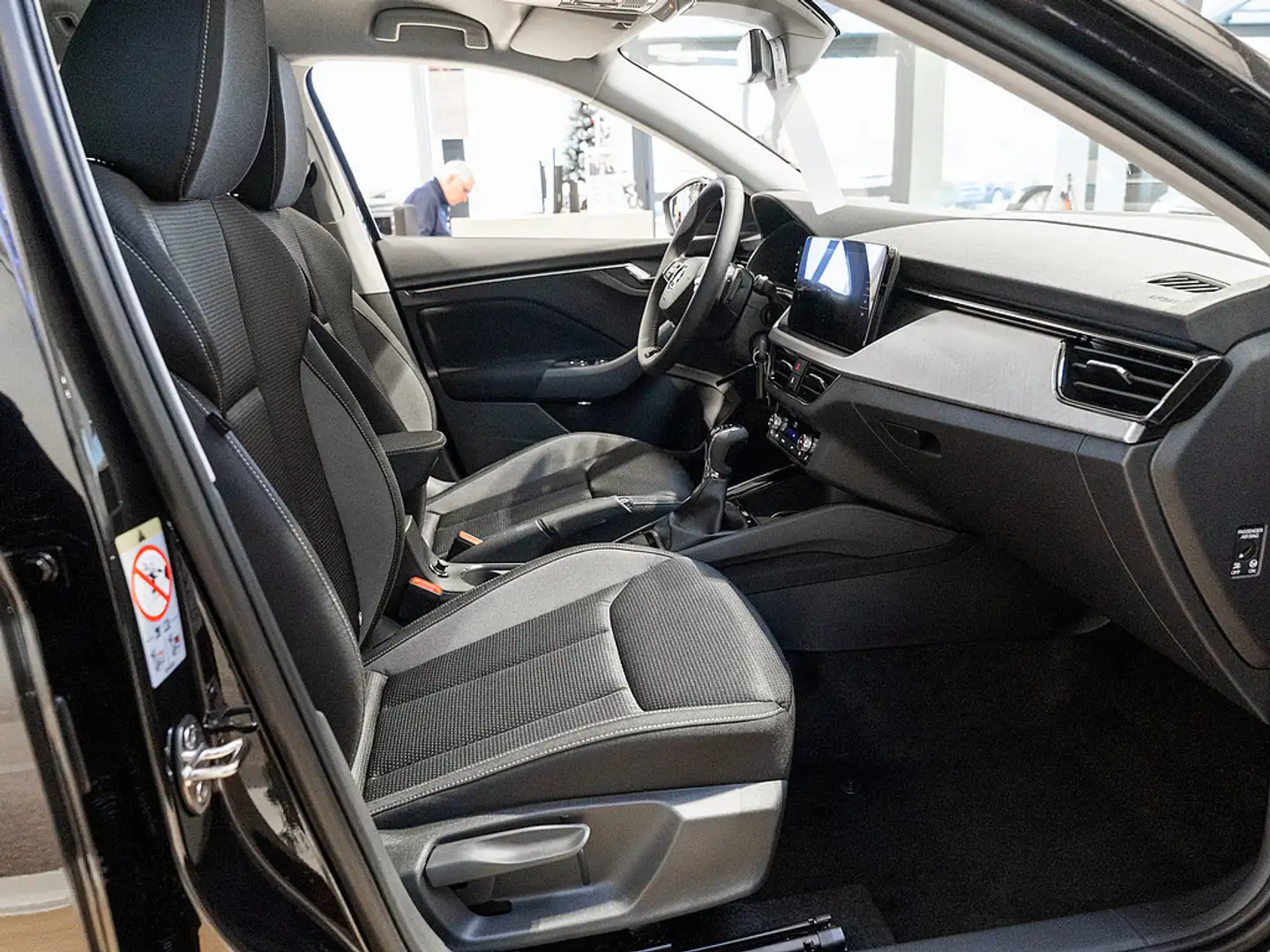 Skoda Scala 1.5 TSI Tour KLIMA PDC SHZ NAVI AHK LED Schwarz - 2