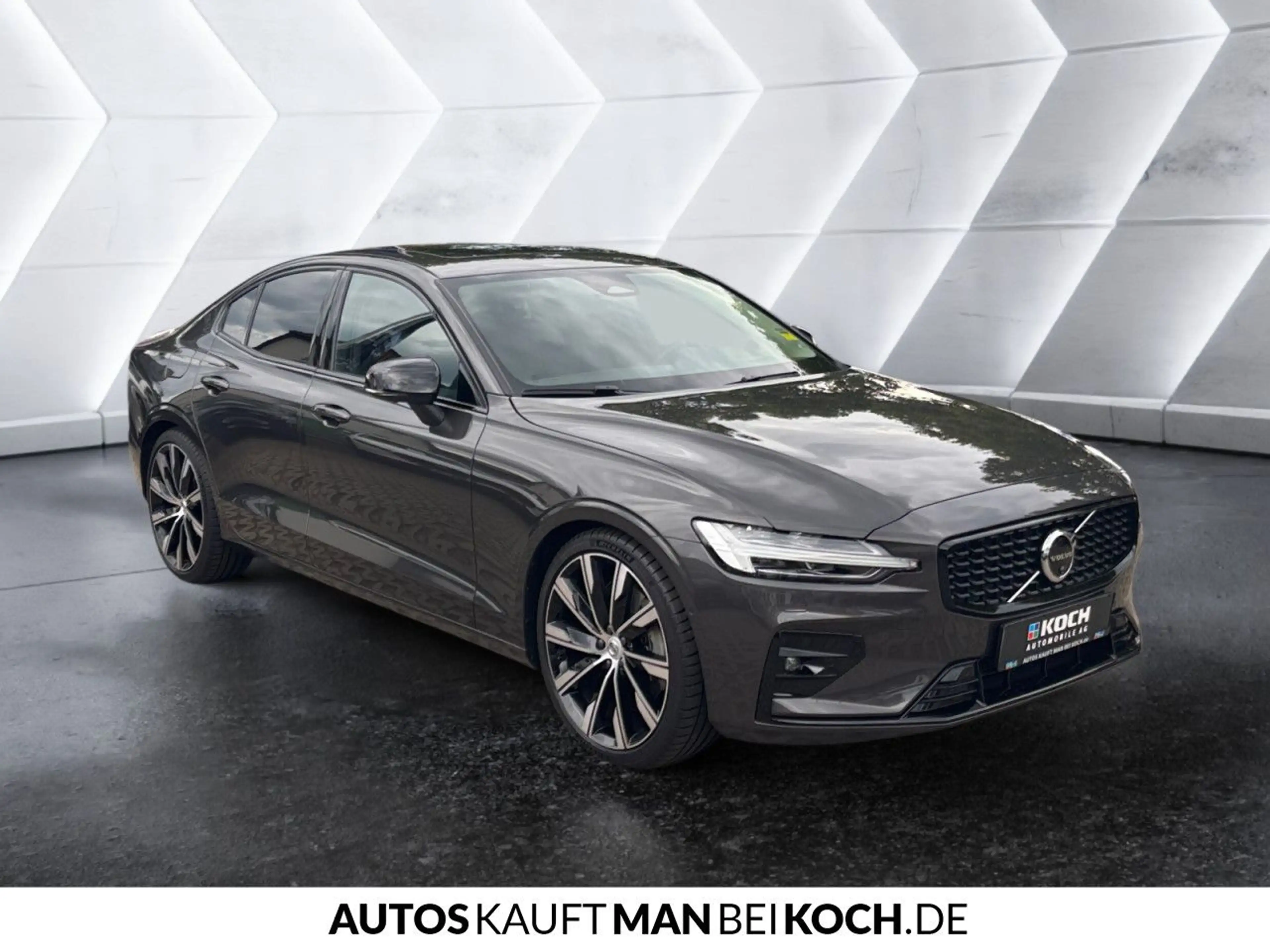 Volvo S60 B5 B AWD Ultimate Dark HIGH END Ausstattung — photo 6