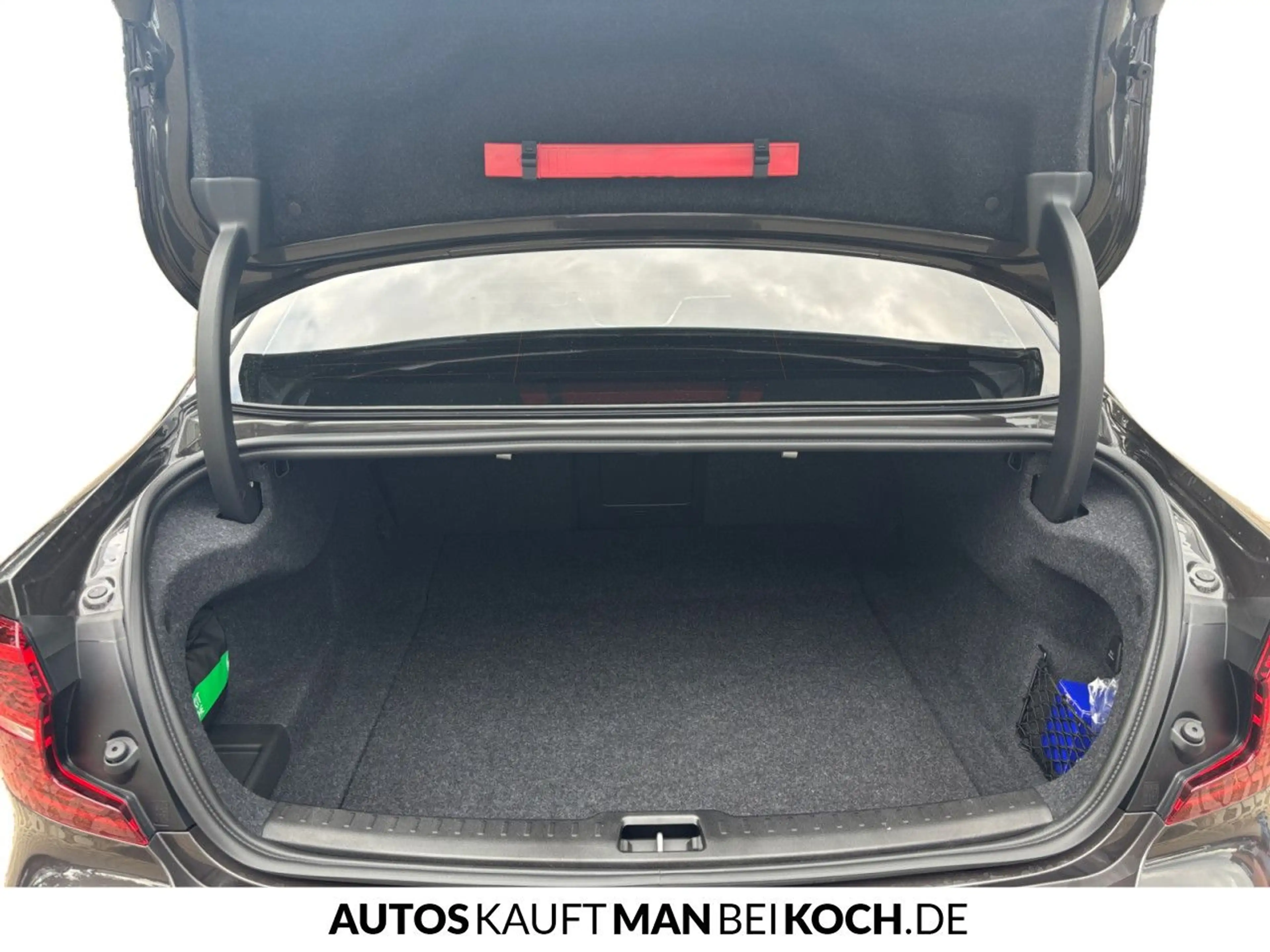 Volvo S60 B5 B AWD Ultimate Dark HIGH END Ausstattung — photo 15