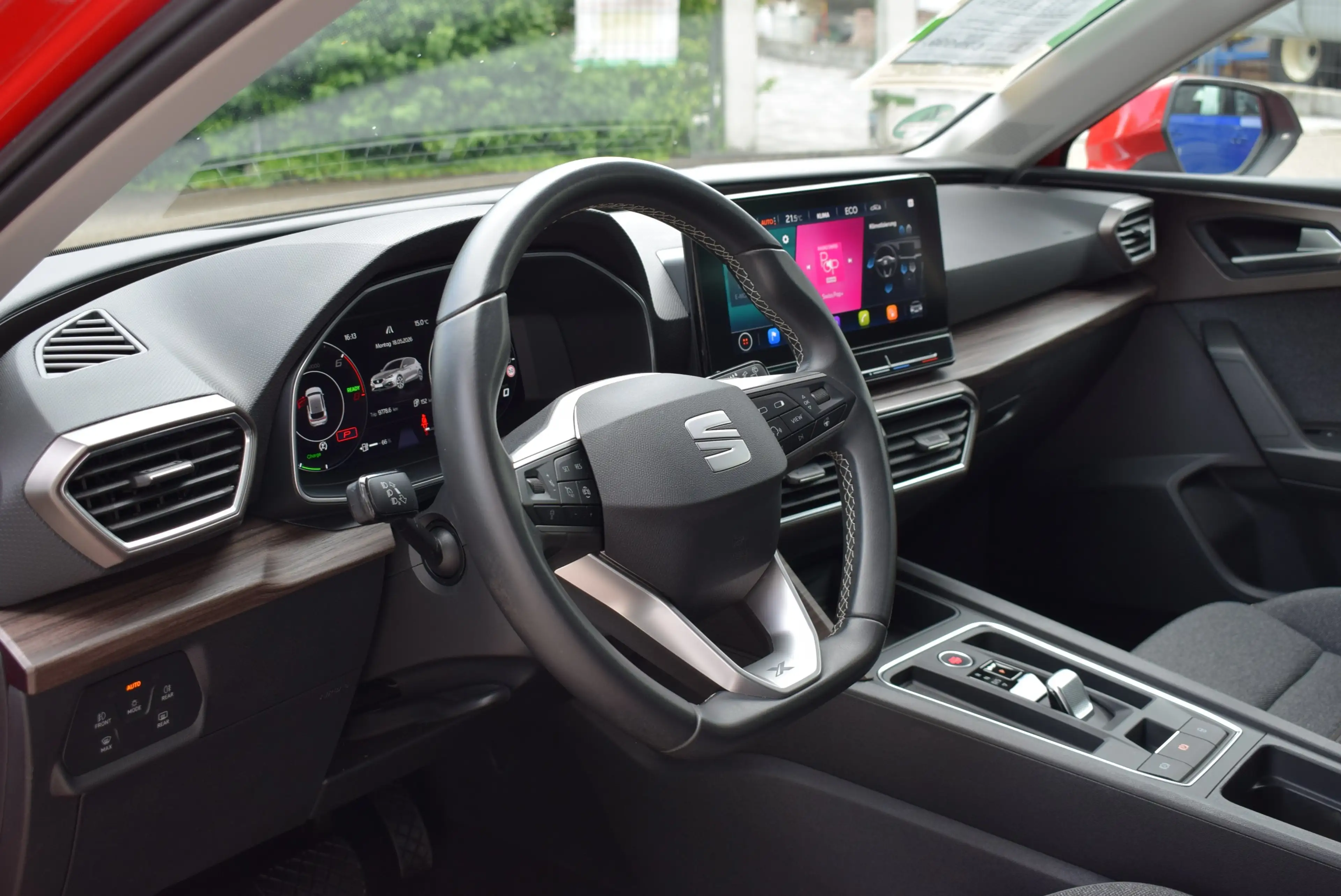SEAT Leon e-Hybrid Xcellence e-Hybrid 1.4 TSI /Navi/ACC/WinterP/ALU — photo 21