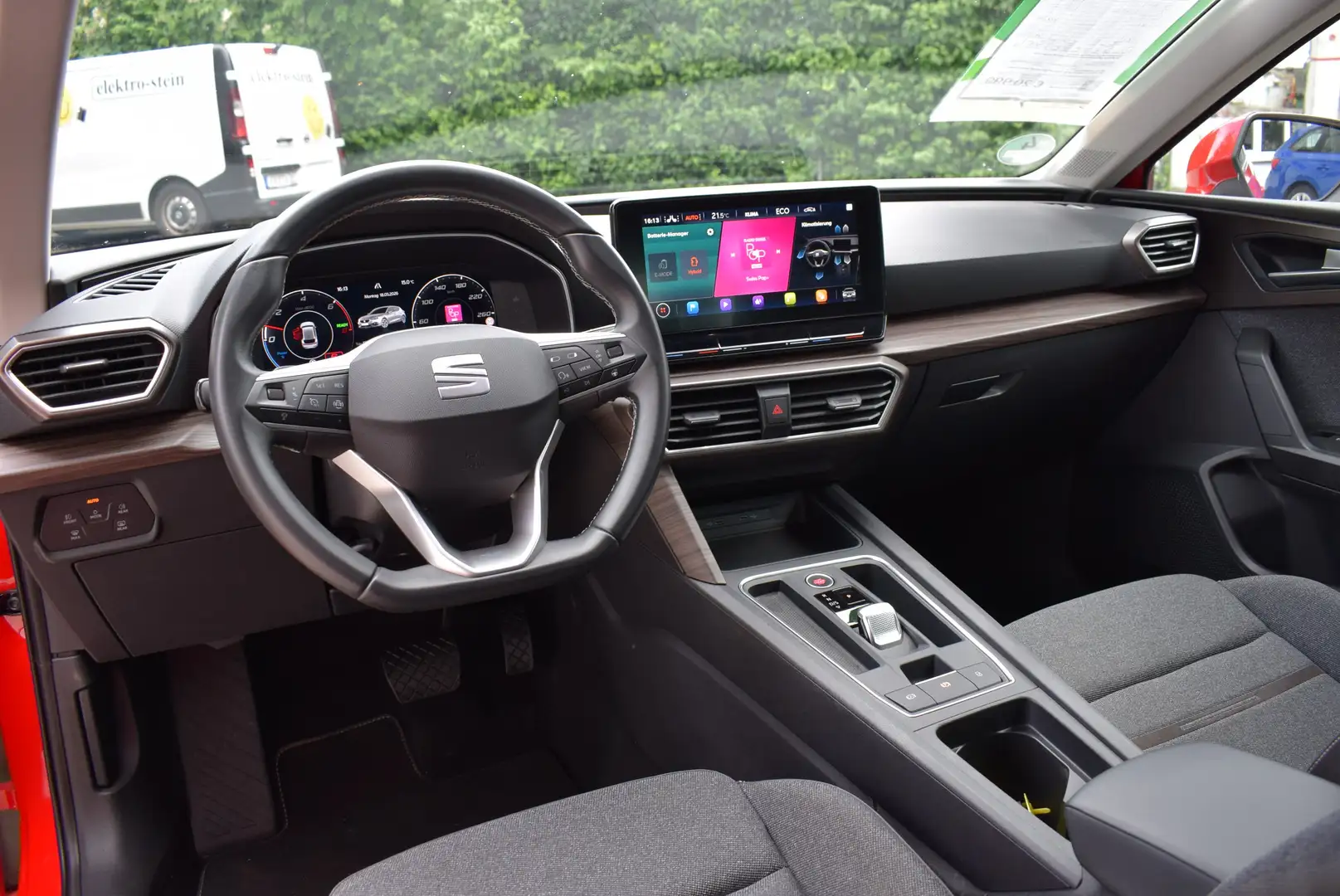 SEAT Leon e-Hybrid Xcellence e-Hybrid 1.4 TSI /Navi/ACC/WinterP/ALU Rot - 2