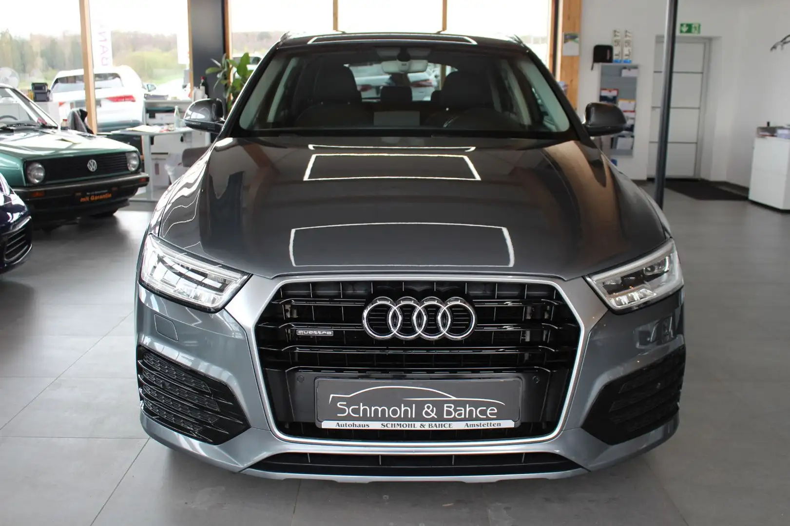 Audi Q3 2.0 TDI S line sport quattro*LED*NAVI* Grau - 2