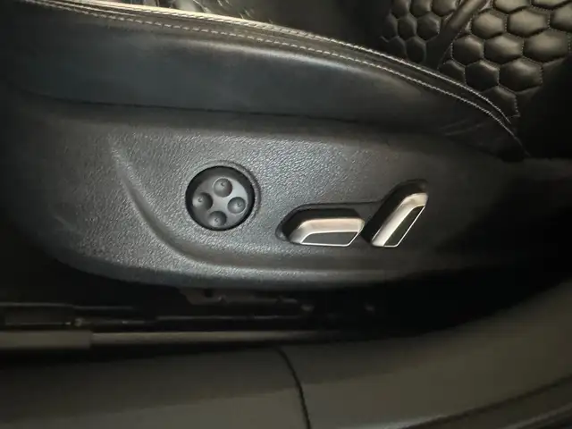 Audi RS6 view 13