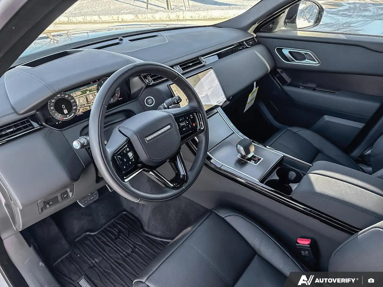 Land Rover Range Rover Velar снимка Land Rover Range Rover Velar