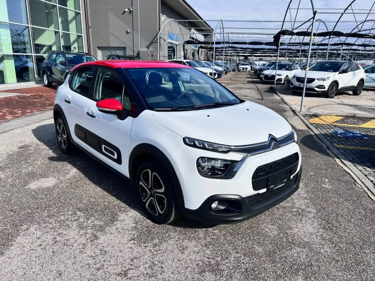Citroen C3 PureTech 83 S&S Shine / TETTO ROSSO Bianco - 2
