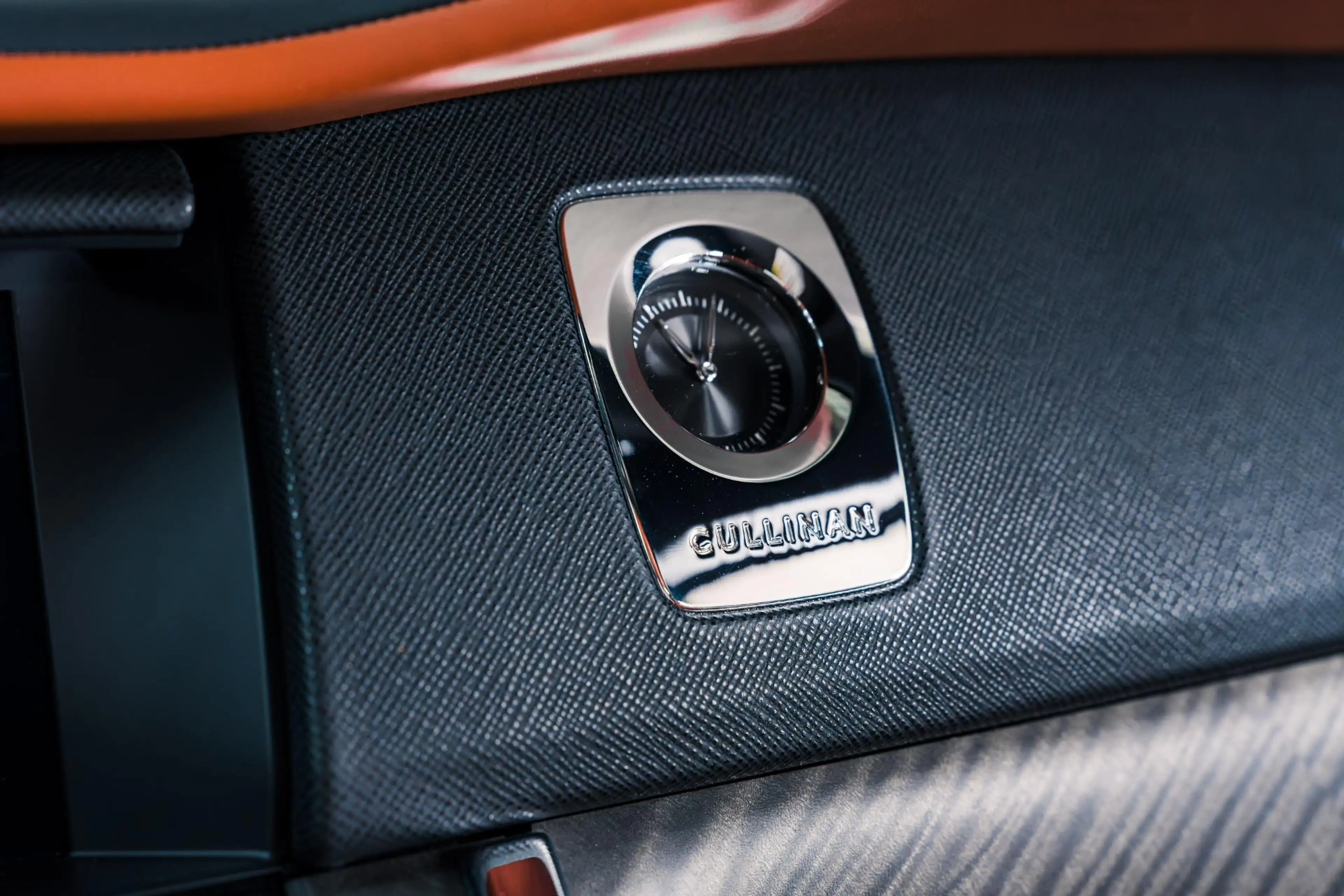 Rolls-Royce Cullinan | Bespoke | 4 Seats | Glass Partition | Theatre | — photo 43