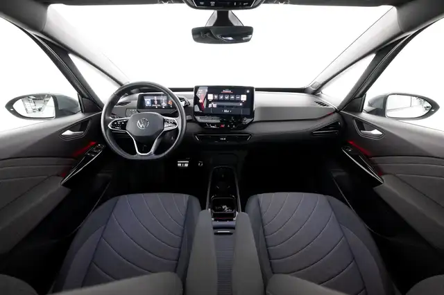 Volkswagen ID.3 view 5