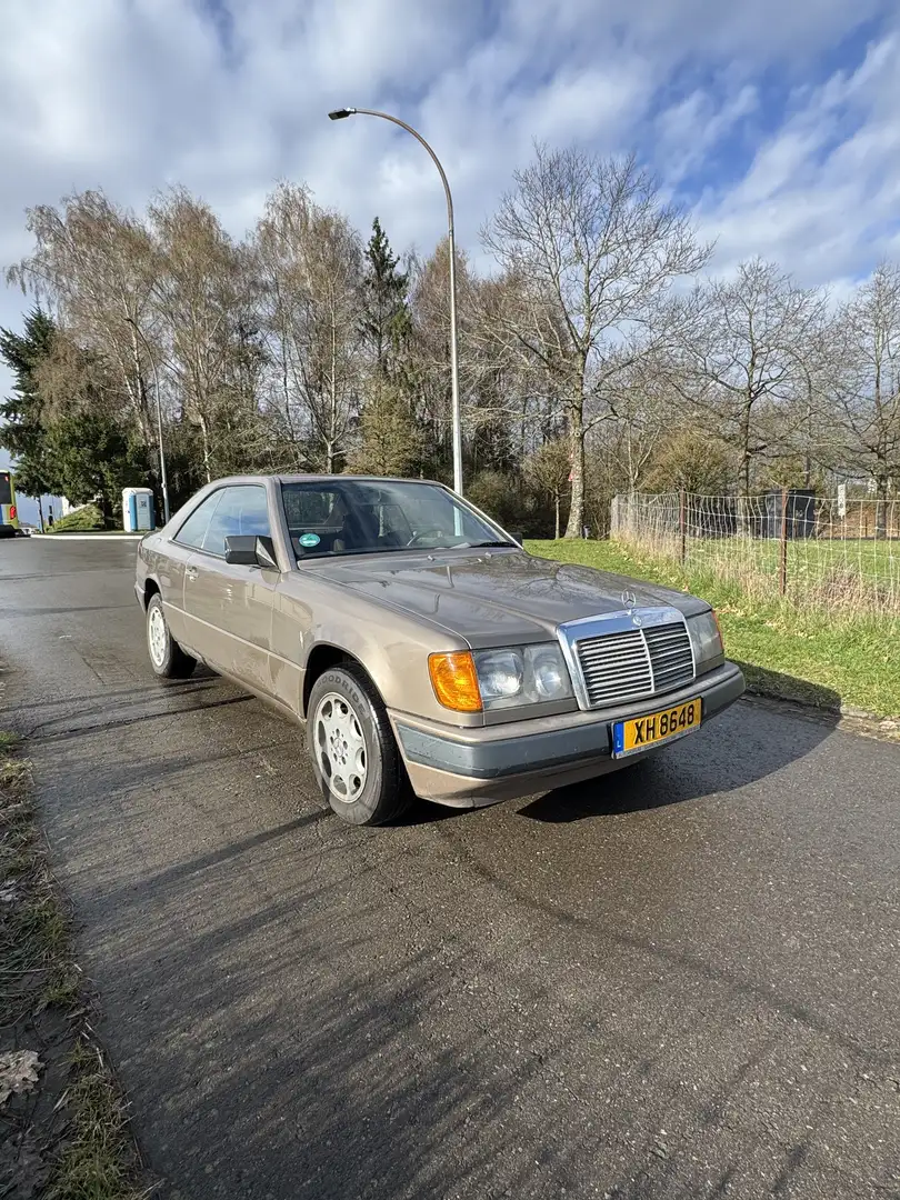 Mercedes-Benz CE 300 Beige - 2