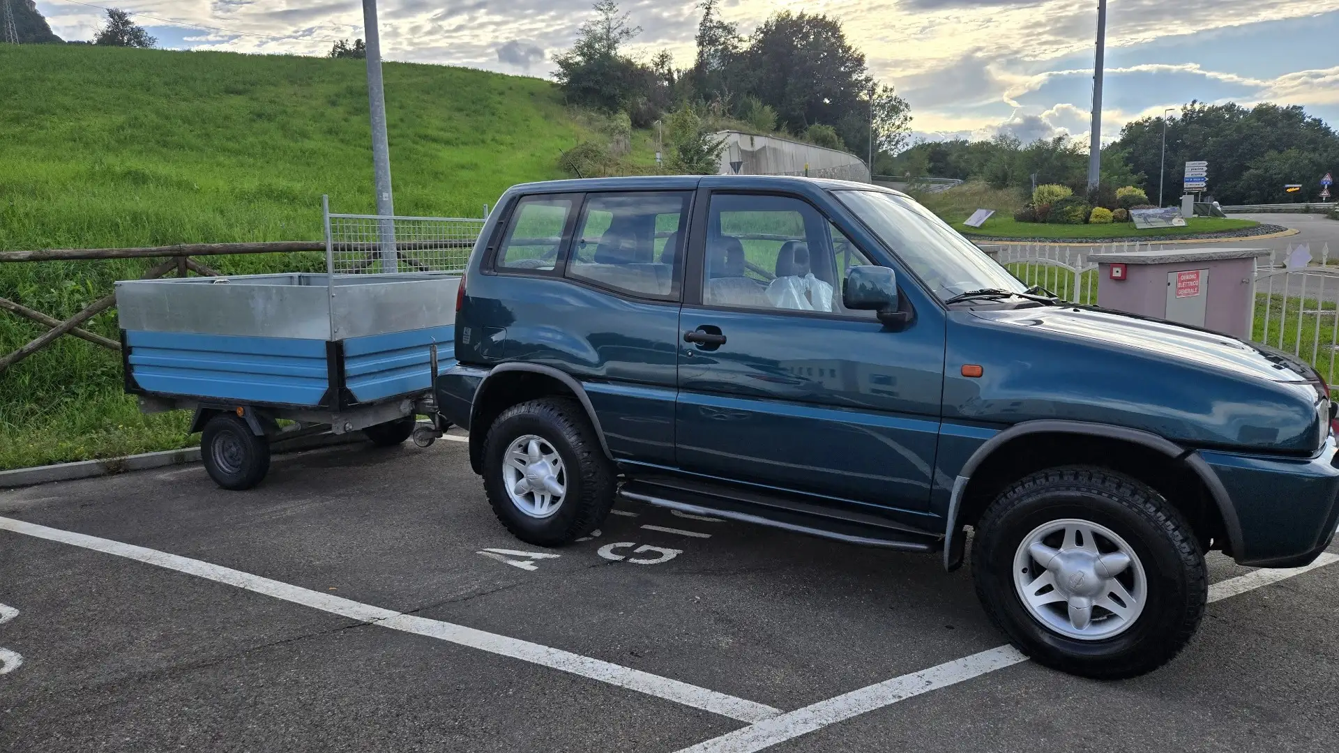 Nissan Terrano STUPENDA IN TUTTO NO RUGGINE GANCIO E CARRELLO SPO Blu/Azzurro - 2