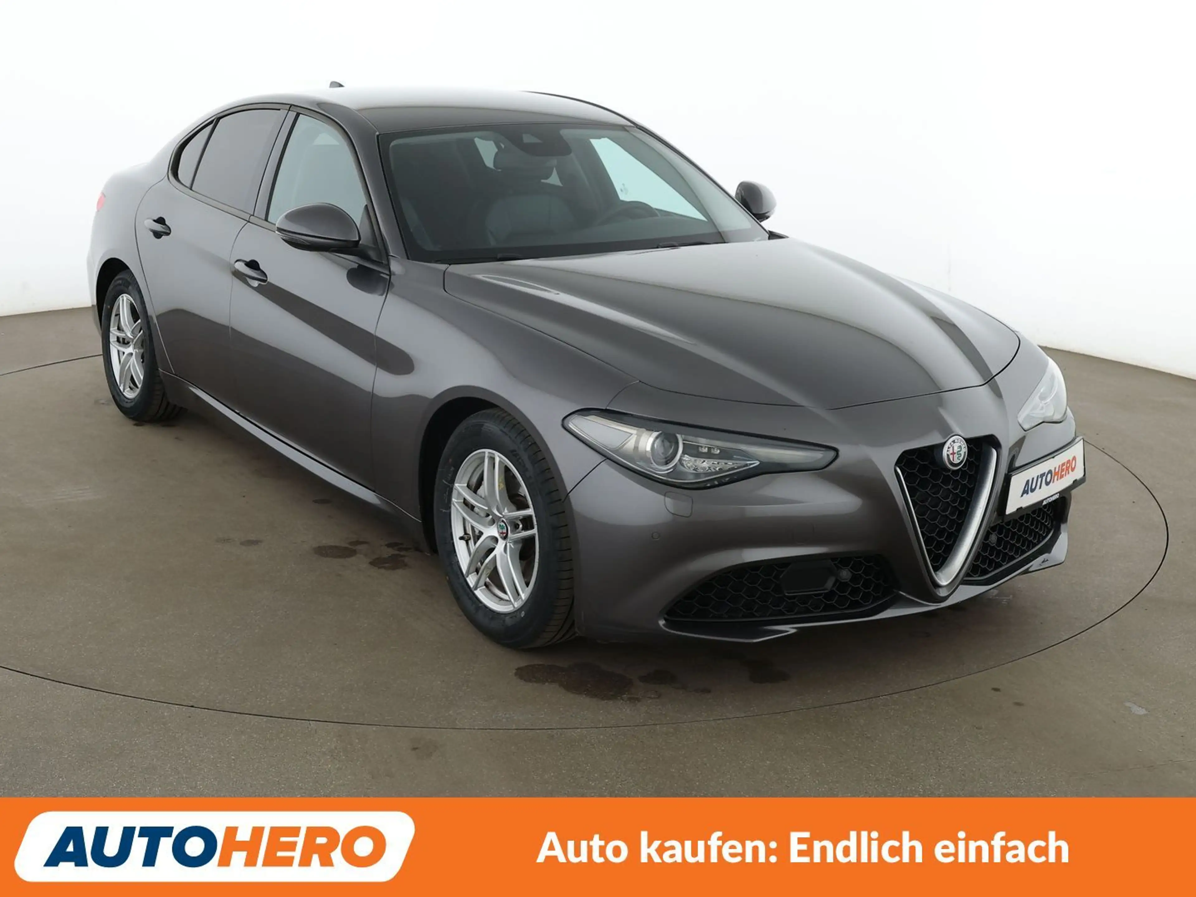 Alfa Romeo Giulia 2.2 JTDM Super Aut.*NAVI*TEMPO*CAM*PDC*SHZ* — photo 8