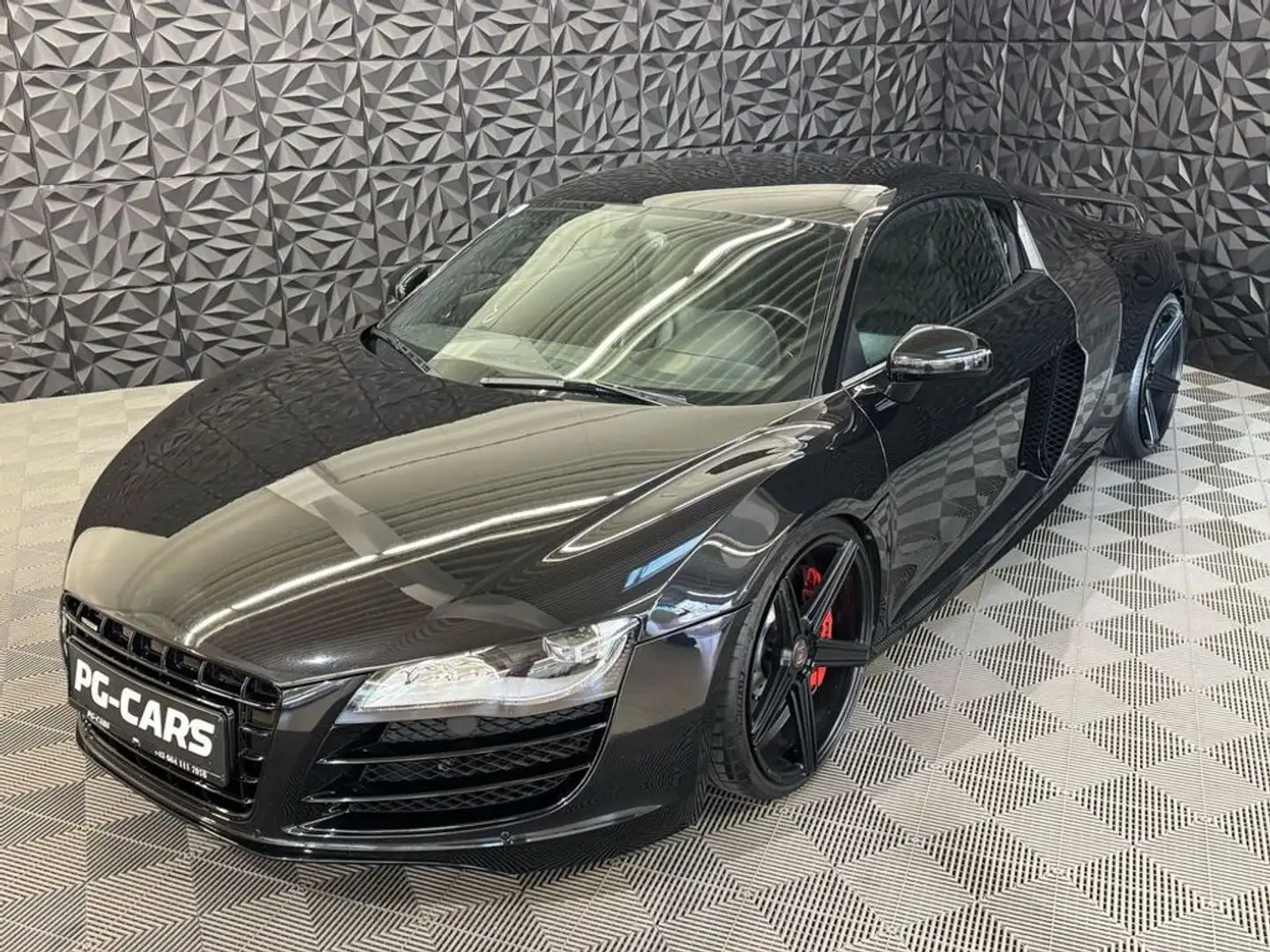 Audi R8 5.2 FSI quattro Чорний - 1