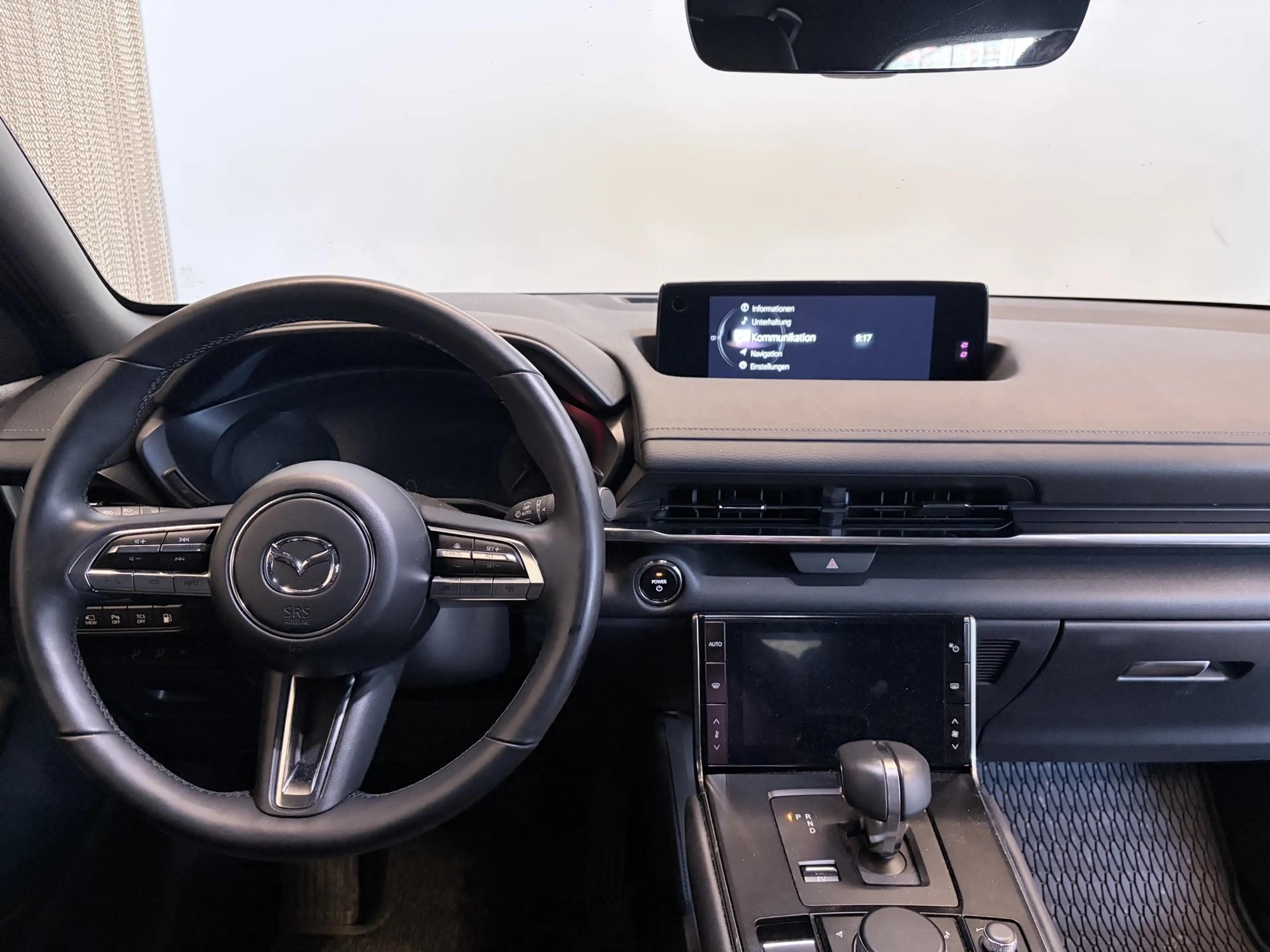 Mazda MX-30 e-SKYACTIV R-EV MAKOTO Urban Expression — photo 10