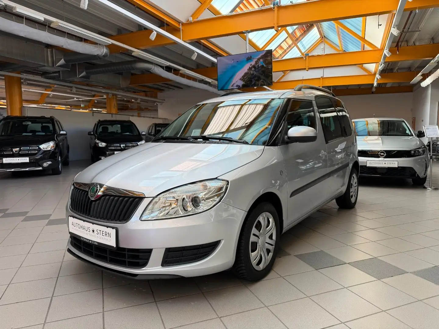 Skoda Roomster |SHZ|PDC|AUX|Automatik|Klimaautomatik Silber - 2