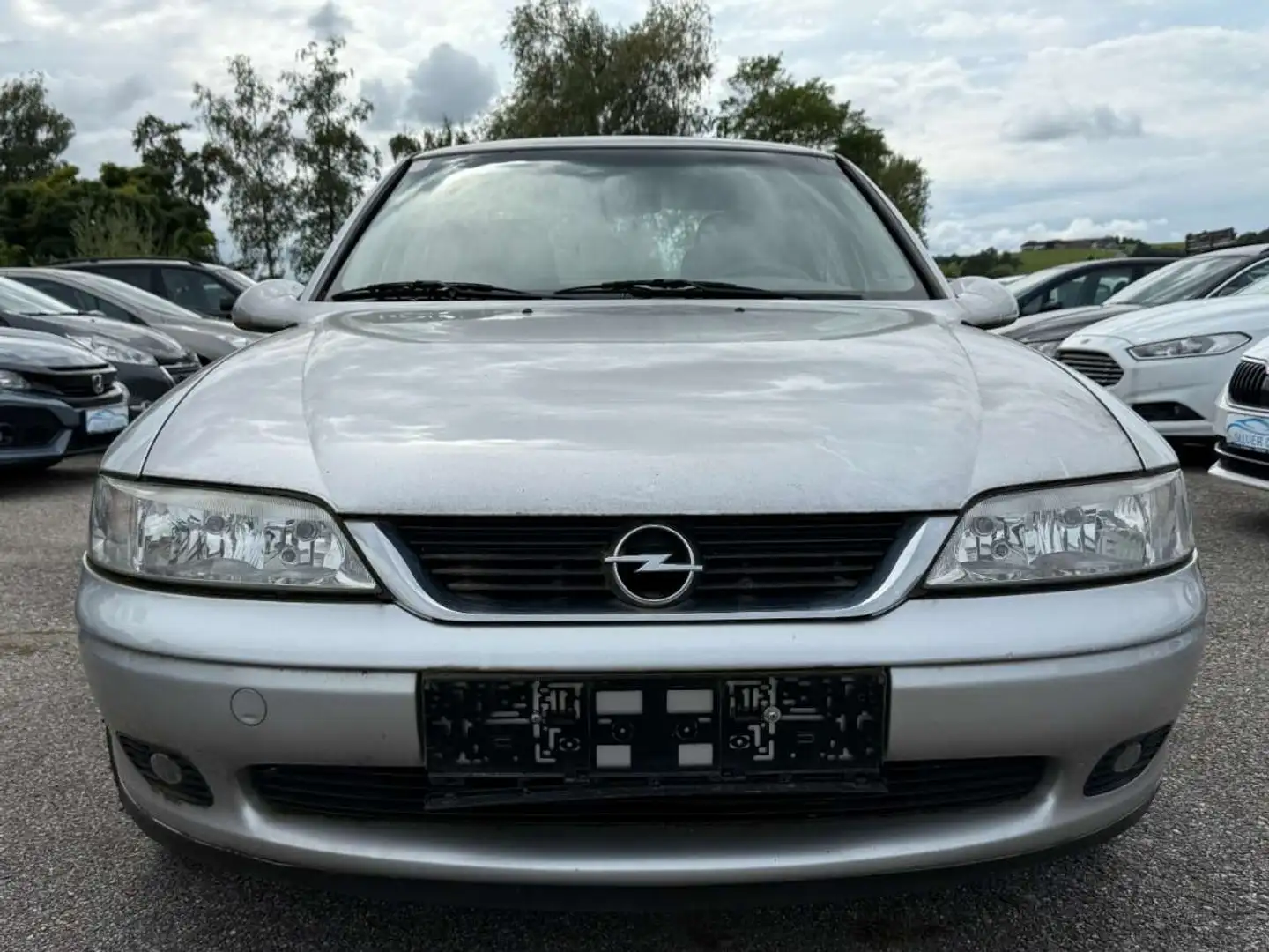 Opel Vectra Comfort 1,8i 16V Aut. Silber - 2