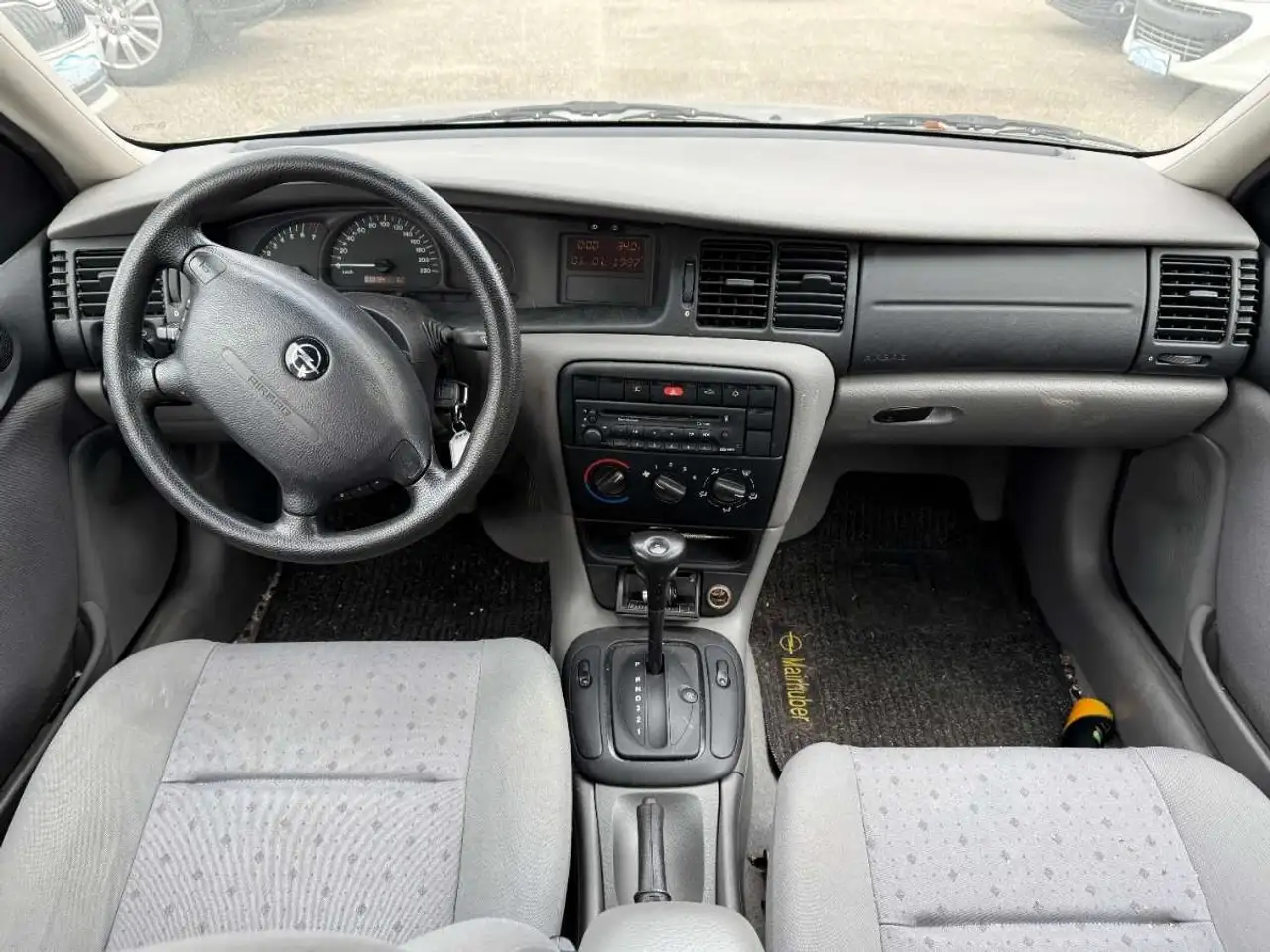 Opel Vectra Comfort 1,8i 16V Aut., foto 11
