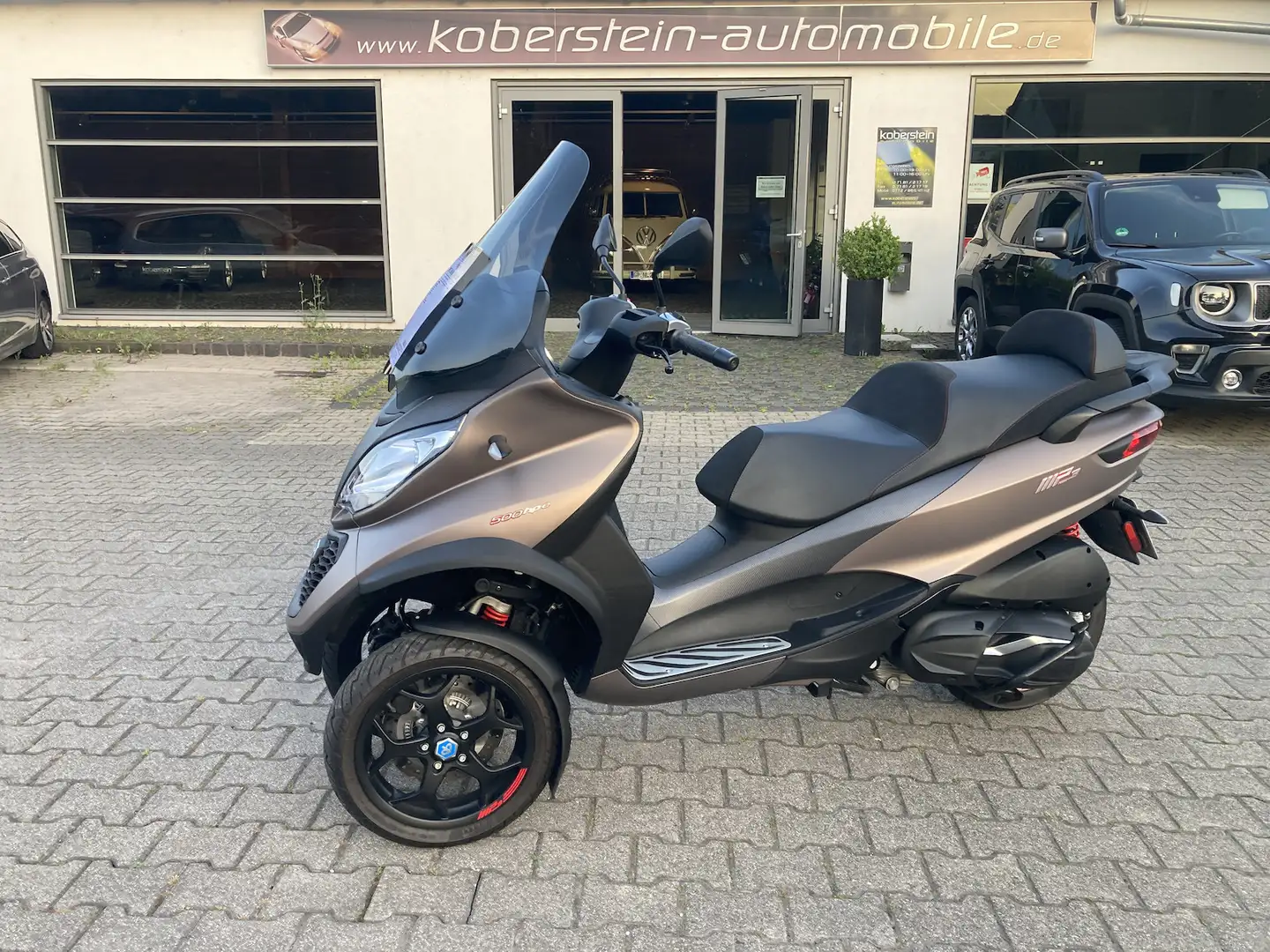 Piaggio MP3 500 MP3 500 Nur 2000 Km Bruin - 1