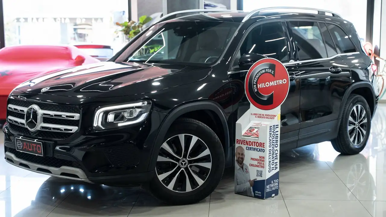 Mercedes-Benz GLB 200
