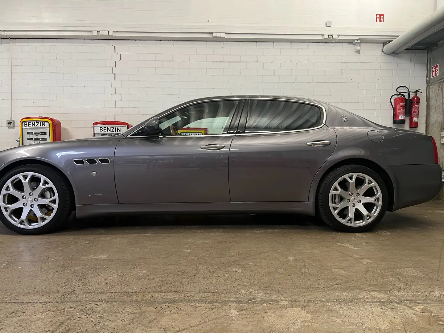 Maserati Quattroporte Automatic Grijs - 1