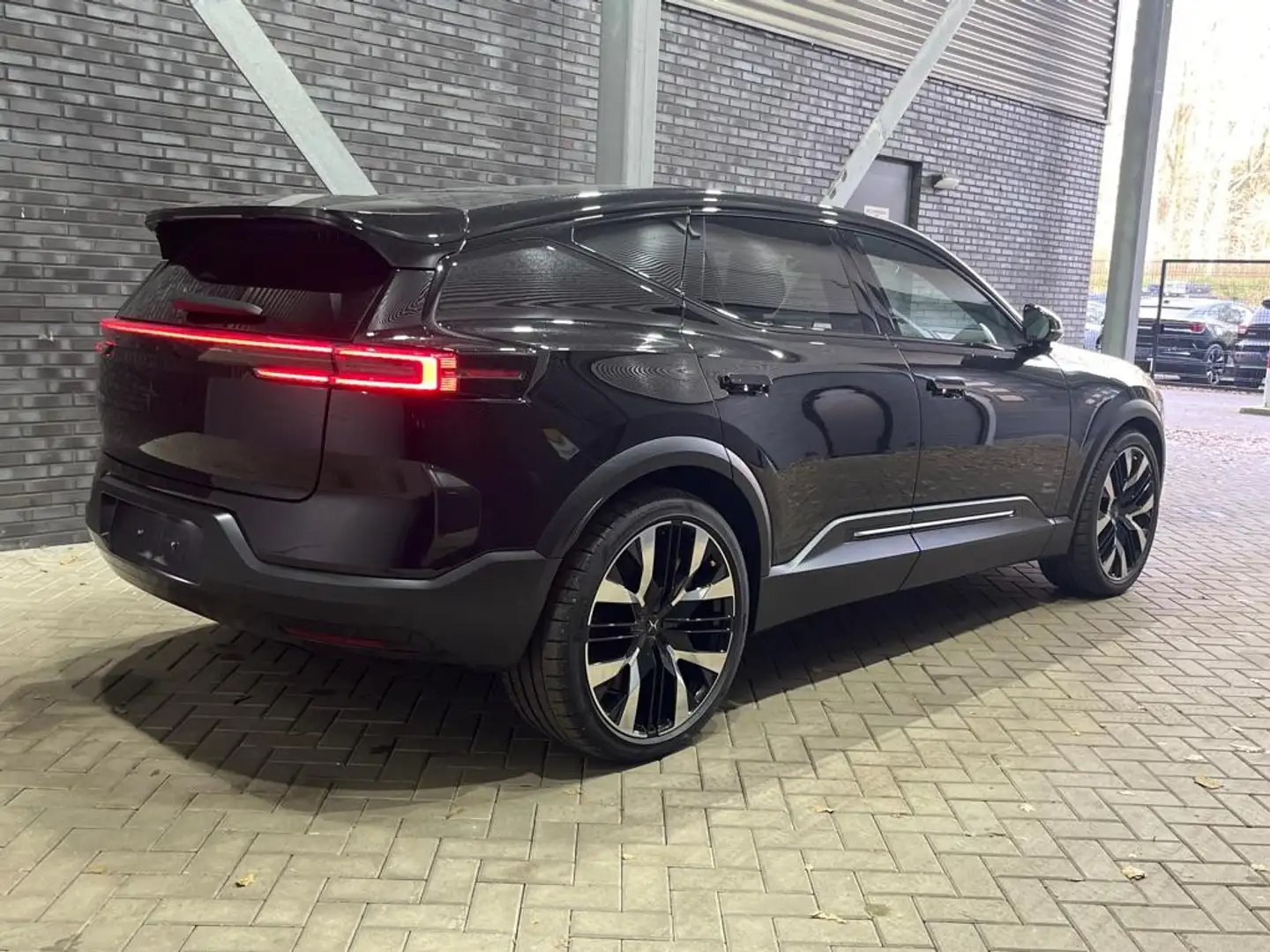 Polestar 3 Long range Dual motor Performance 111 kWh | Perfor Schwarz - 2