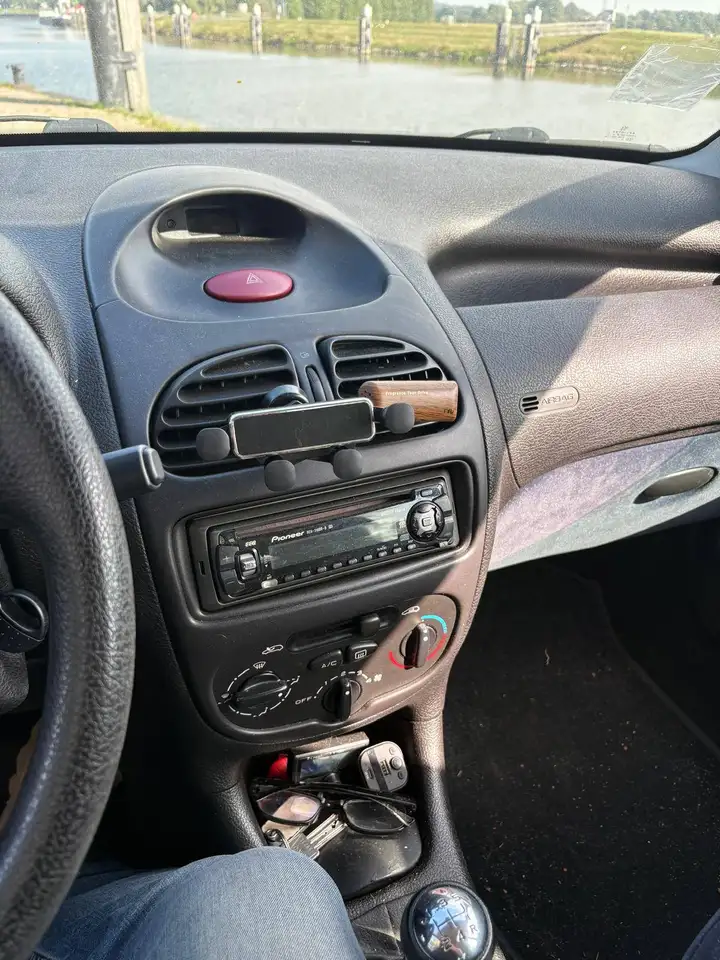 Peugeot 206 1.6-16V Gentry, foto 5