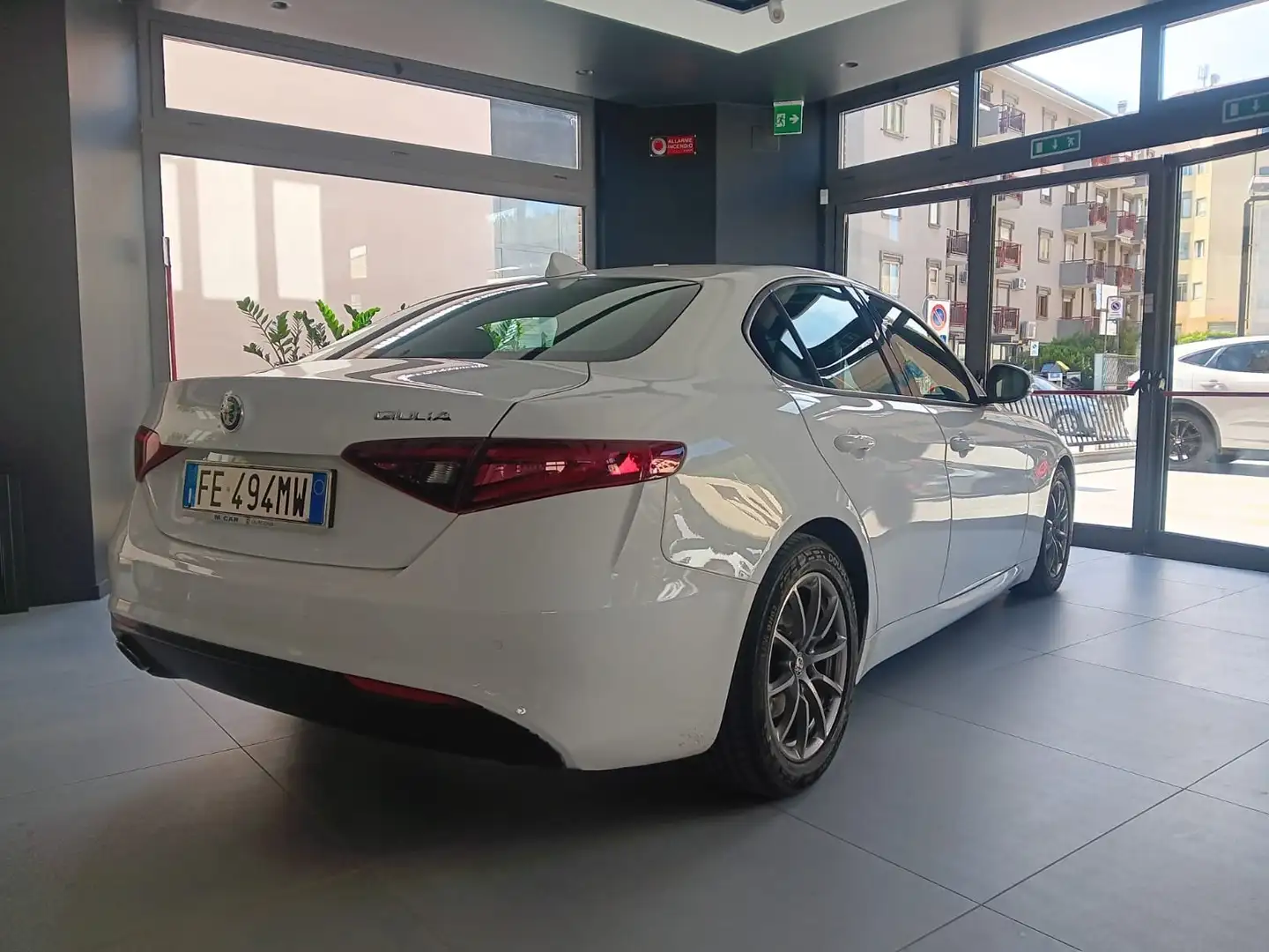 Alfa Romeo Giulia Giulia 2.2 t Super 150cv auto Weiß - 2