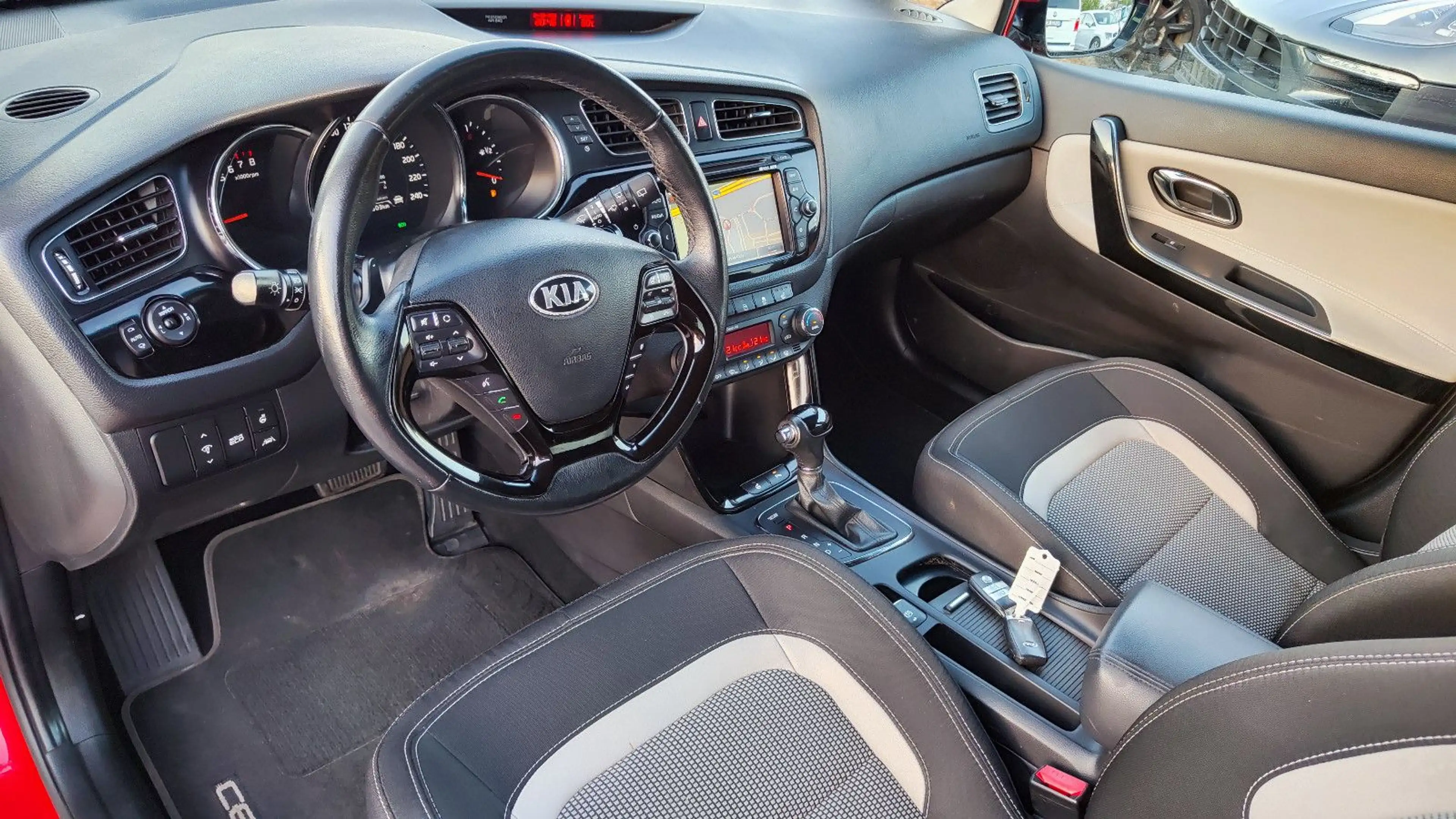 Kia Ceed SW / cee'd SW Ceed Sportswagon 1.6 Aut*LED*Navi*Kamera*17Zoll* — photo 26
