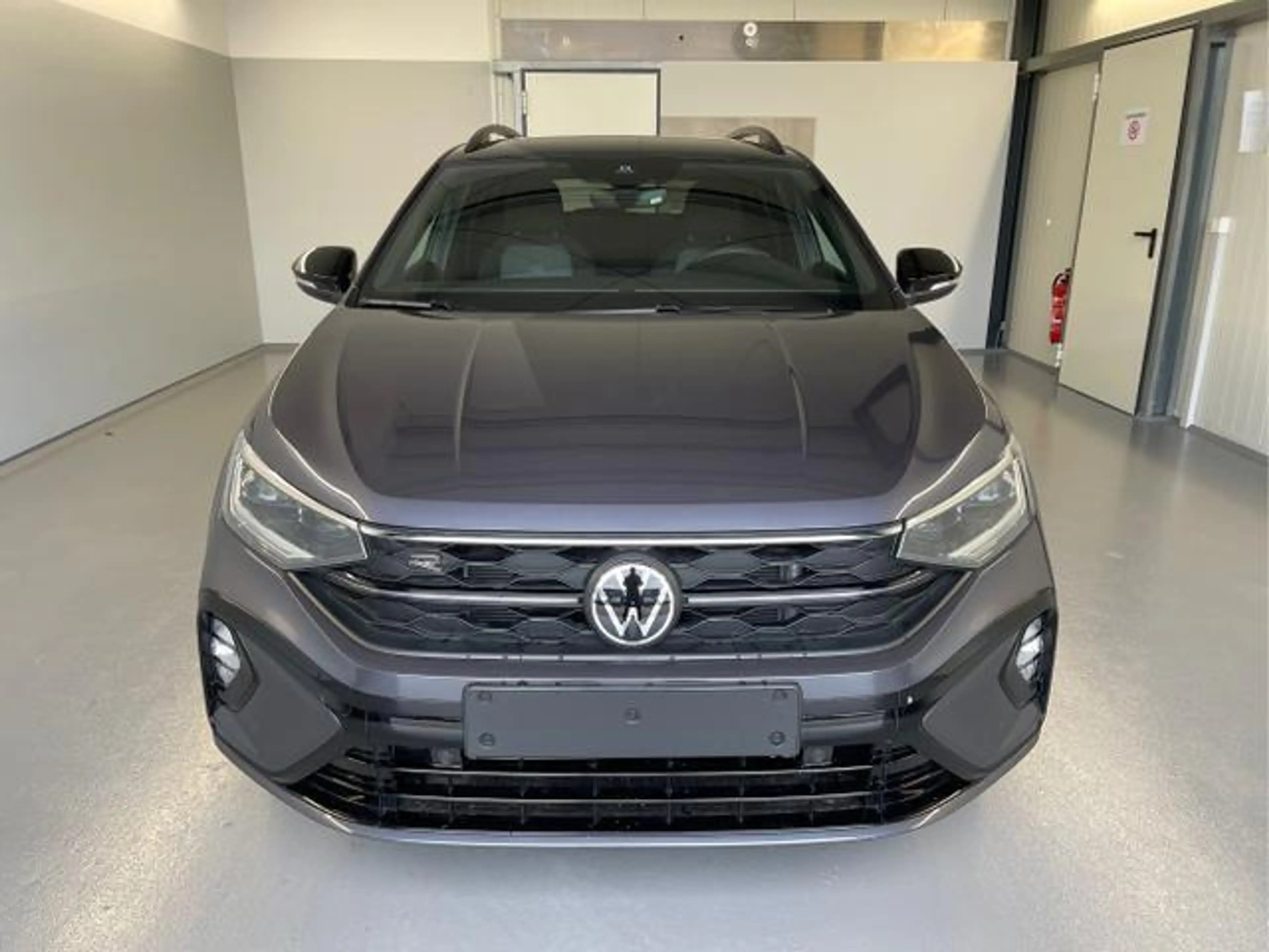 Volkswagen Taigo R-Line 150PS DSG GV5+AHK+Matrix+ACC+IQ.Drive+Black — photo 2
