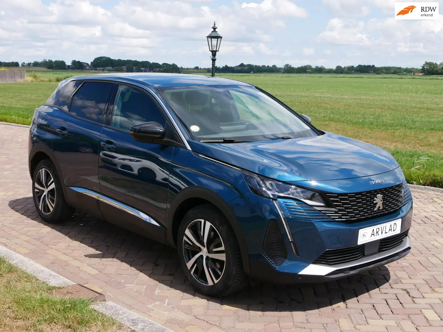 Peugeot 3008 1.5 BlueHDi Allure Pack AUT 2022 LED Blauw - 1