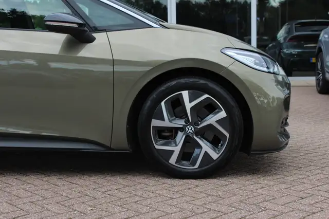 Volkswagen ID.3 view 15