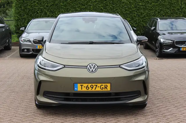 Volkswagen ID.3 view 9