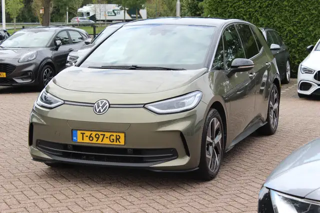 Volkswagen ID.3 view 7