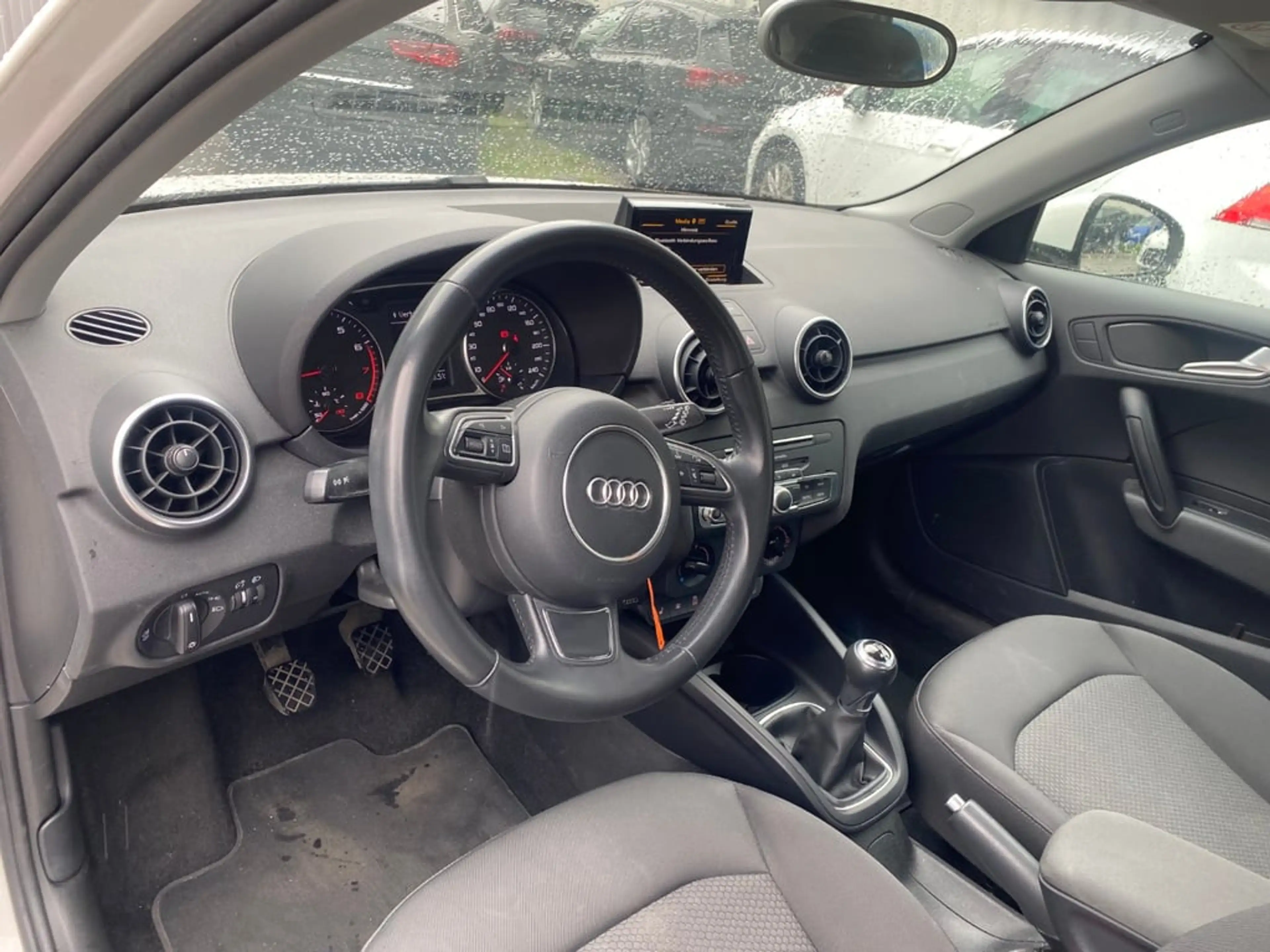 Audi A1 Sportback 1.0 TFSI**KLIMA**2.Bes** — photo 5