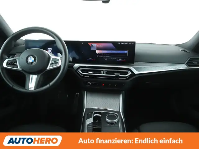 BMW 3 Series view 12