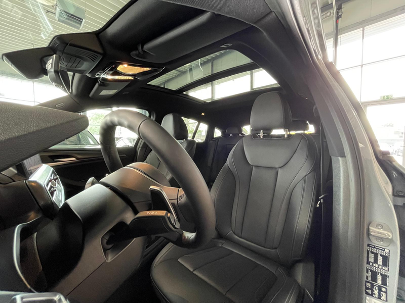 BMW X4 xDrive 20i M Sport A-LED/ACC/PANO/AHK — photo 8
