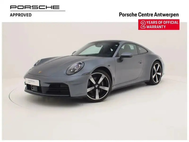 PORSCHE 911