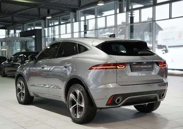 Jaguar E-Pace view 8