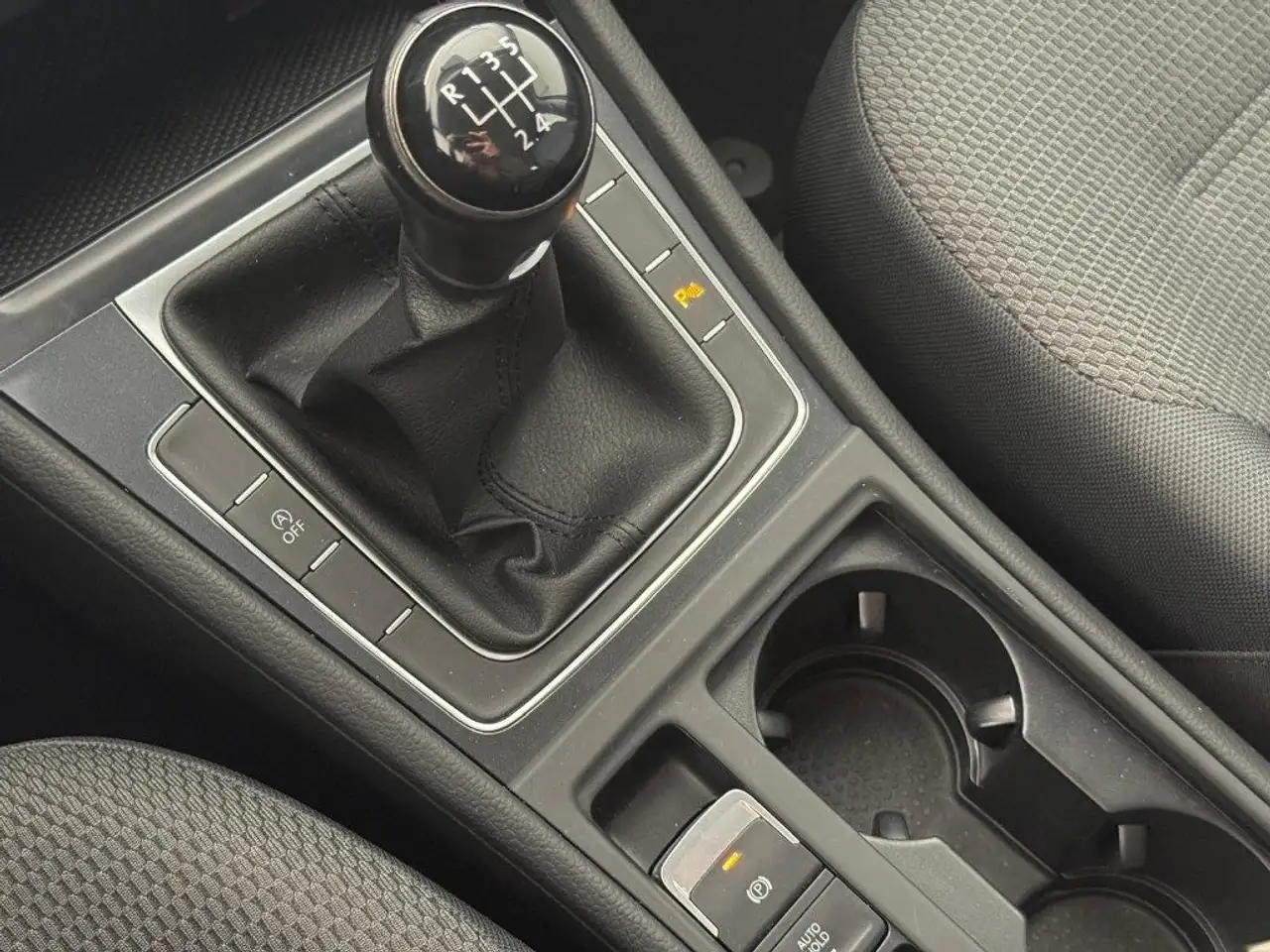 2017 Volkswagen Golf 1.6 TDI 115 CV 5p. Executive BlueMotion Technology, photograph 9