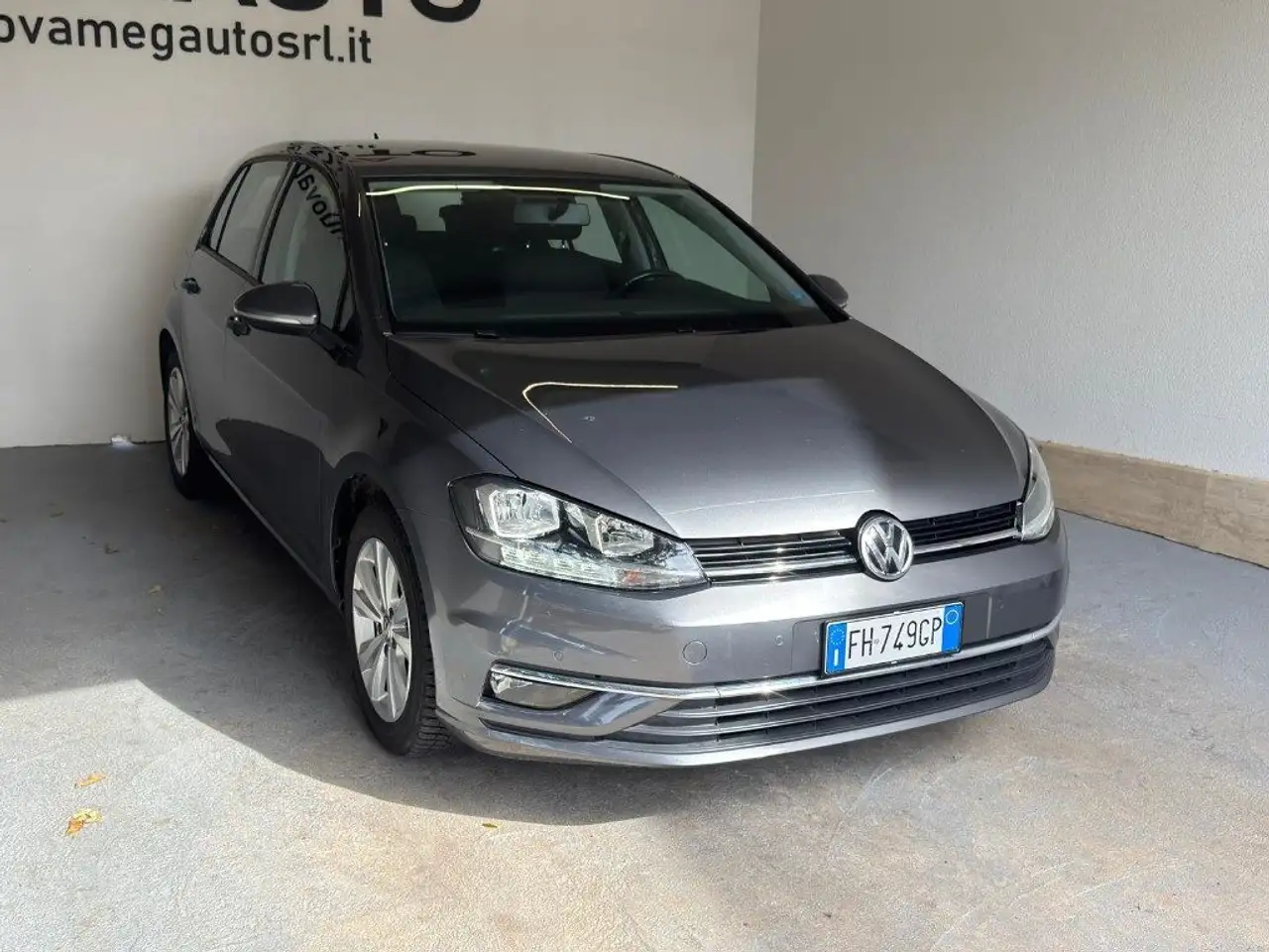 2017 Volkswagen Golf 1.6 TDI 115 CV 5p. Executive BlueMotion Technology, photograph 2
