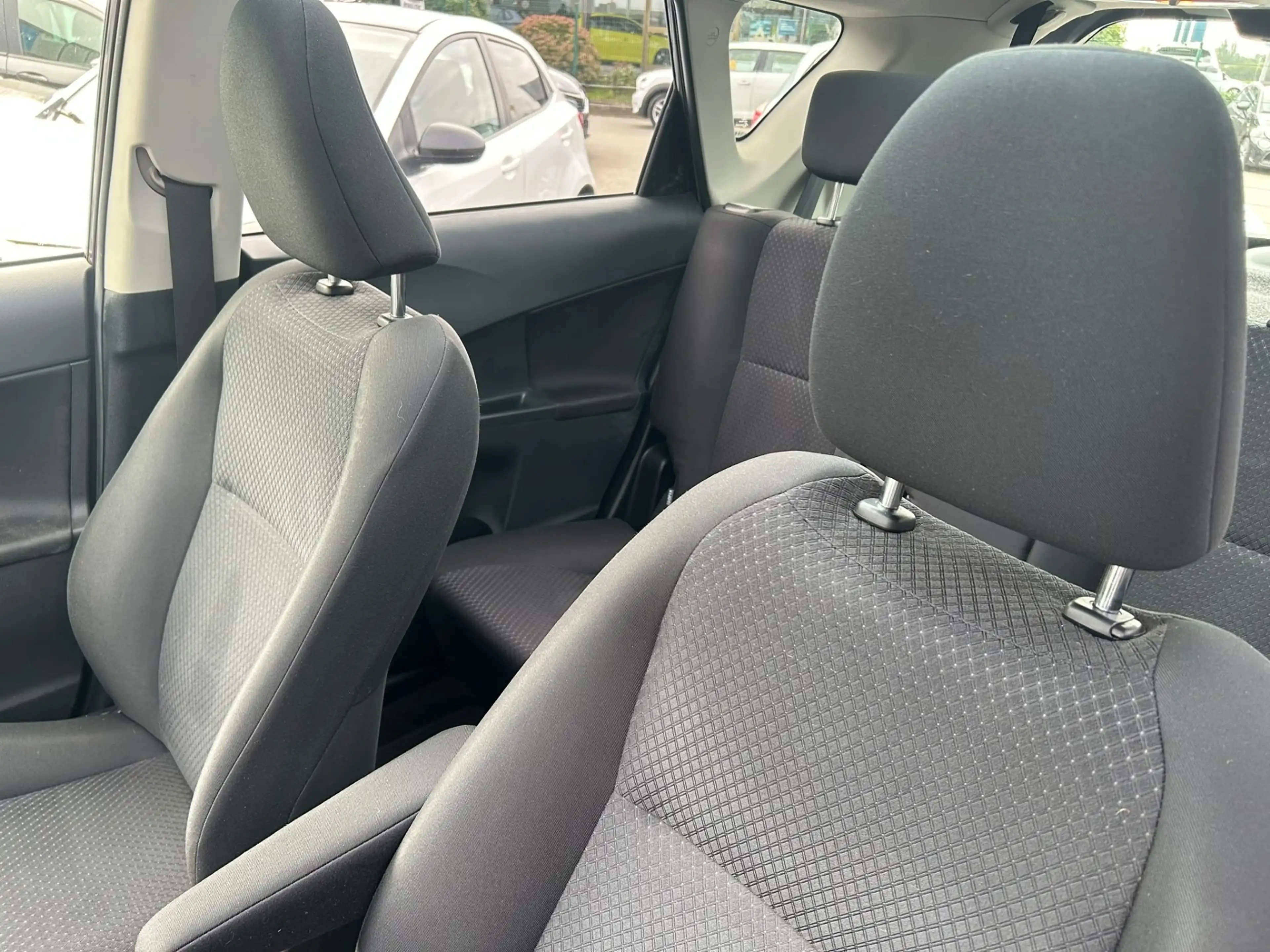 Toyota Verso-S Verso S 1.33 VVT-i Comfort — photo 13