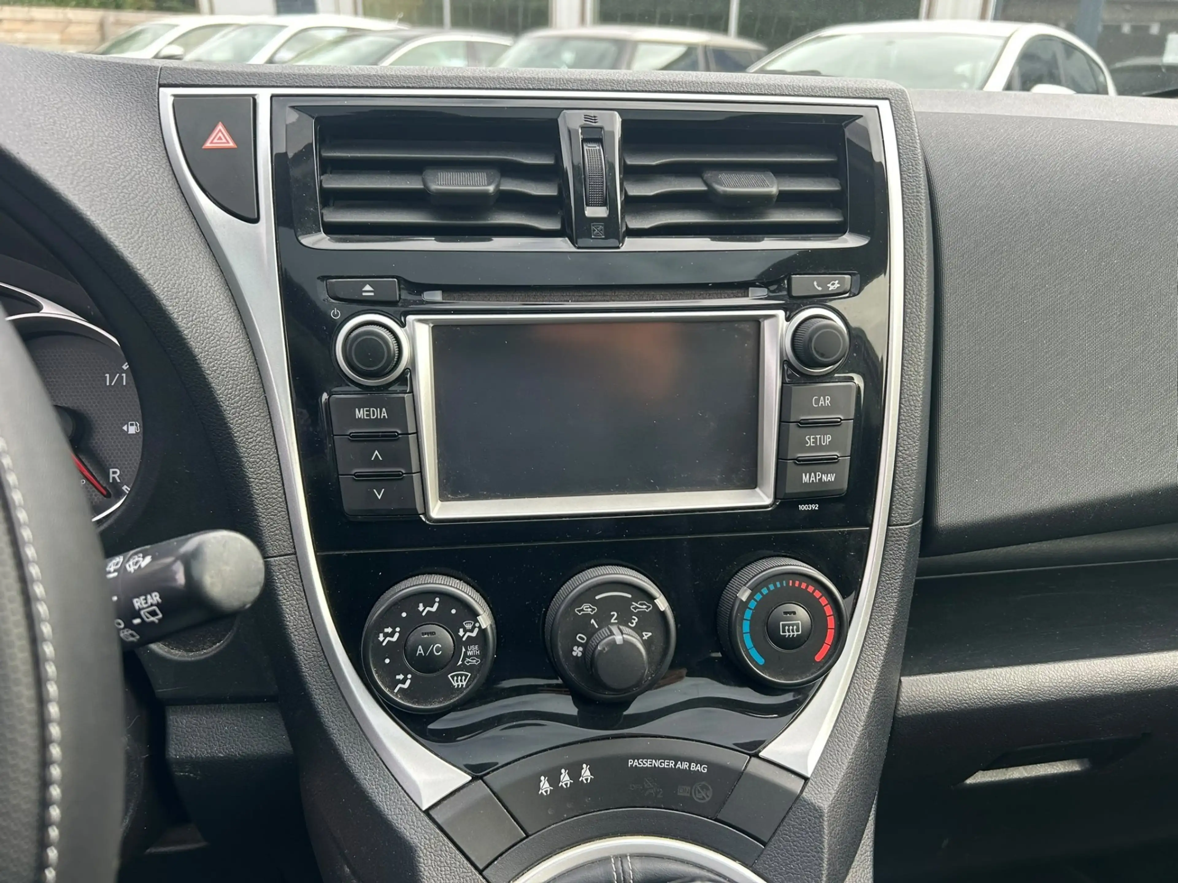 Toyota Verso-S Verso S 1.33 VVT-i Comfort — photo 10